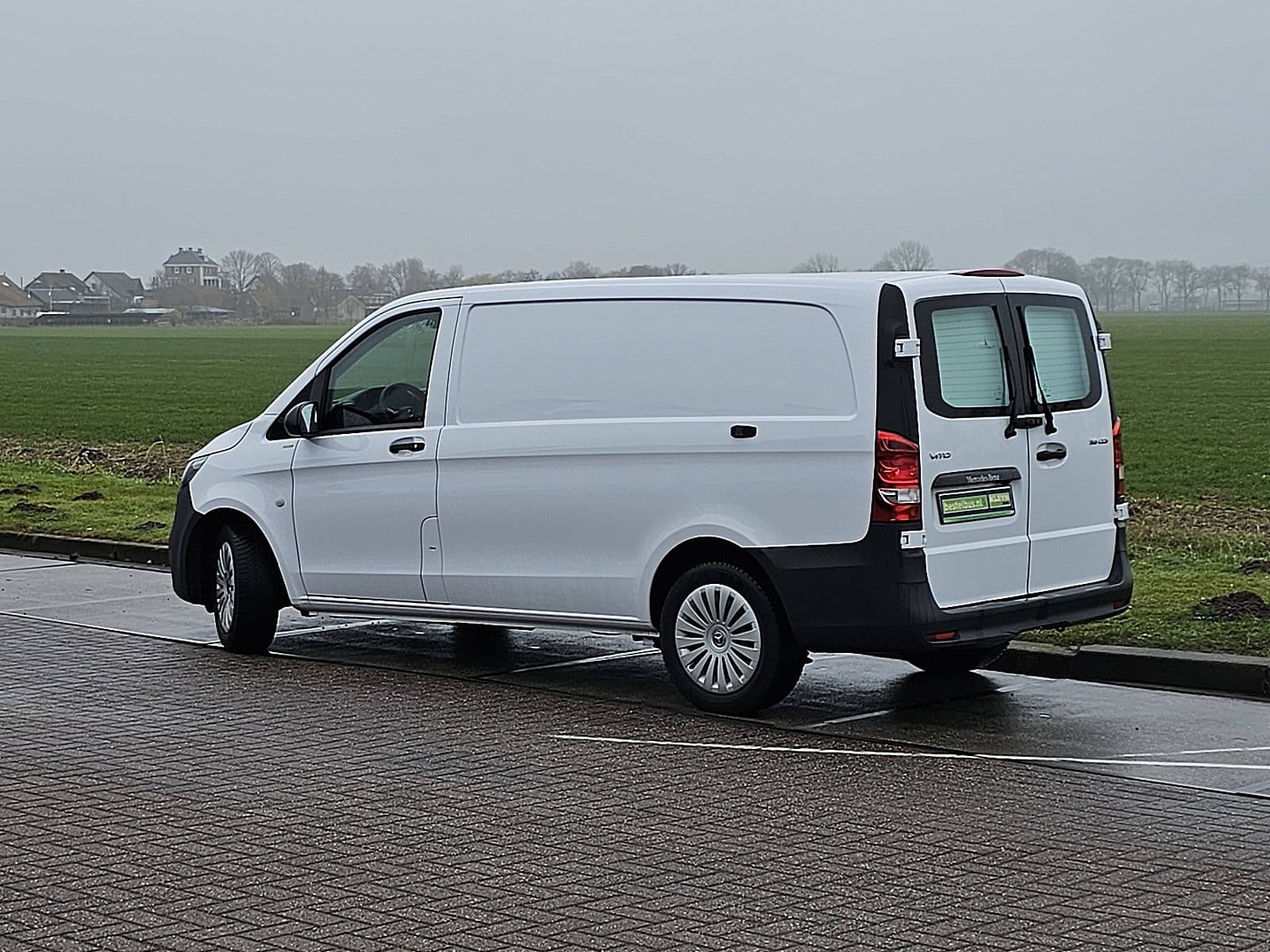 Mercedes-Benz Vito thumbnail 5