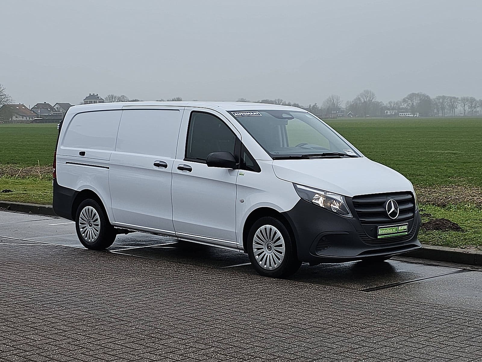 Mercedes-Benz Vito thumbnail 4