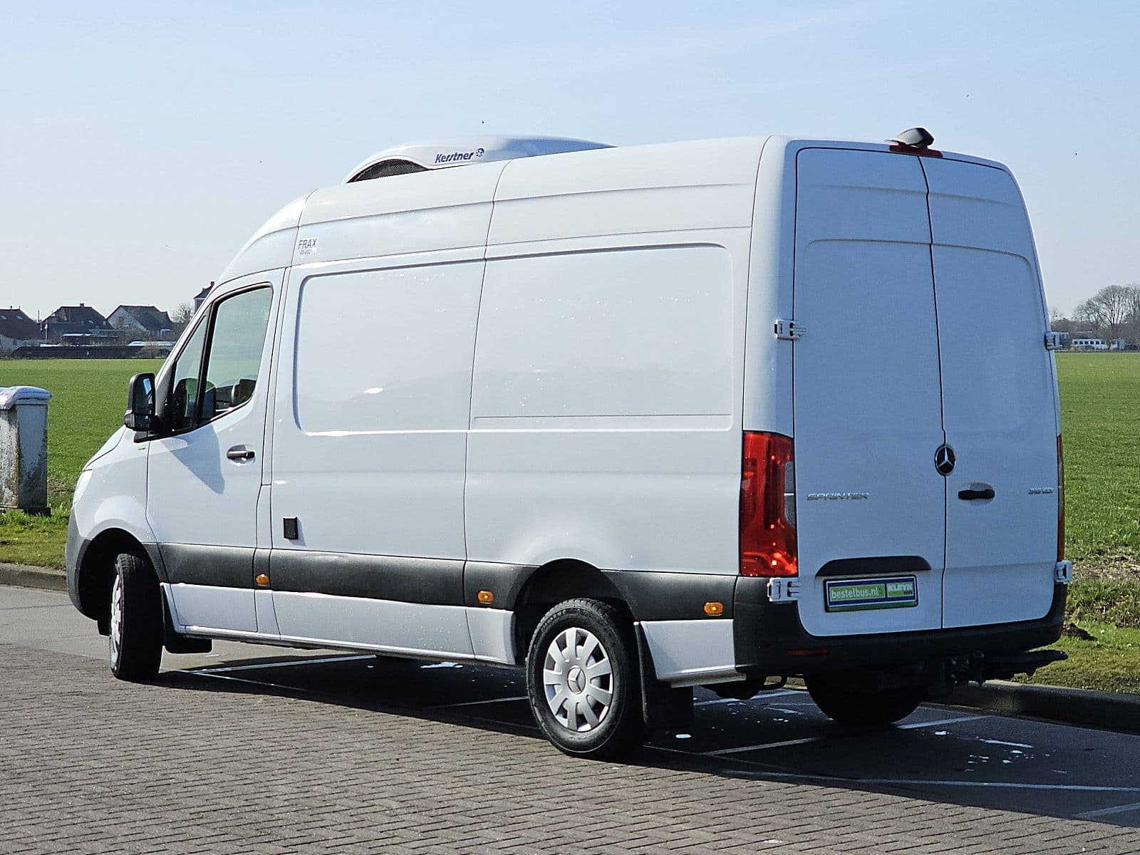 Mercedes-Benz Sprinter thumbnail 5
