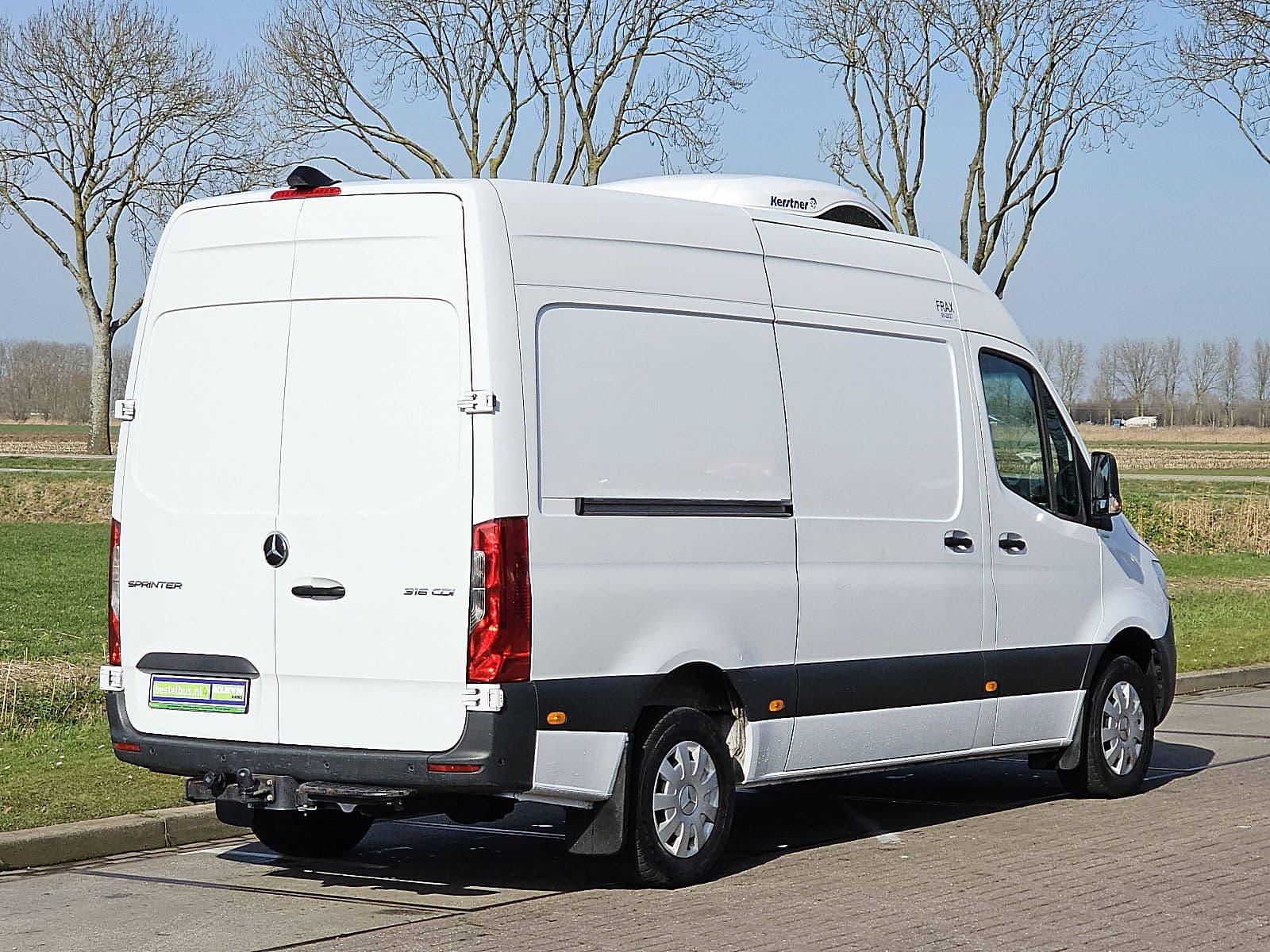 Mercedes-Benz Sprinter thumbnail 3