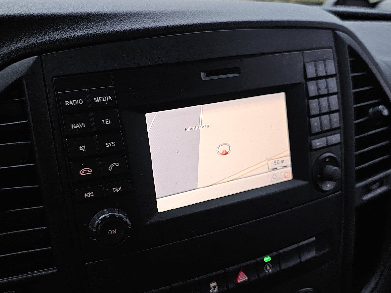 Mercedes-Benz Vito thumbnail 9