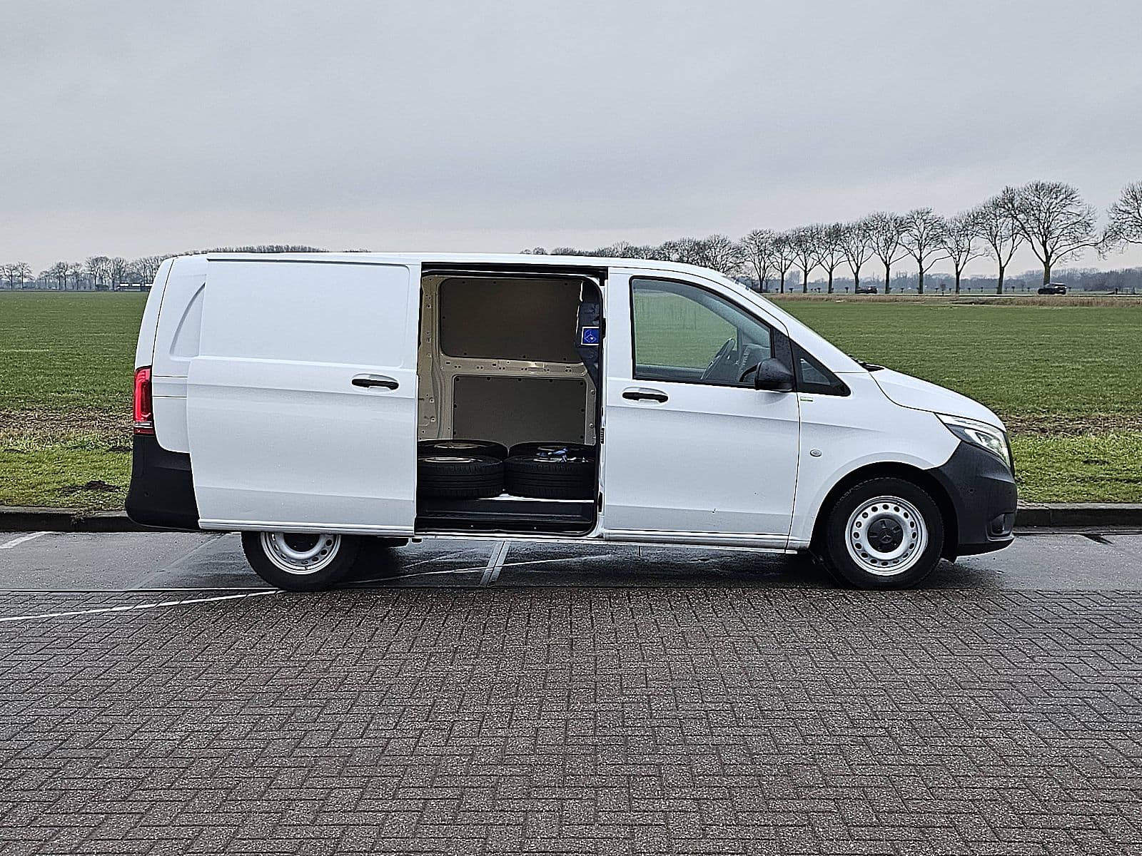 Mercedes-Benz Vito thumbnail 13