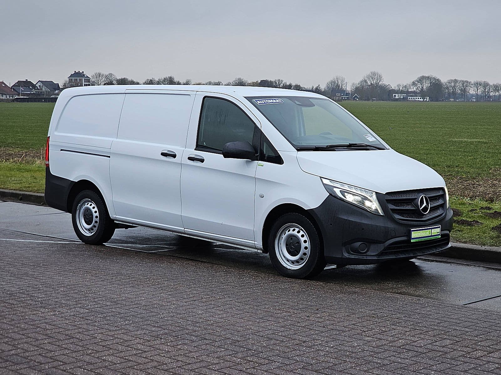 Mercedes-Benz Vito thumbnail 4
