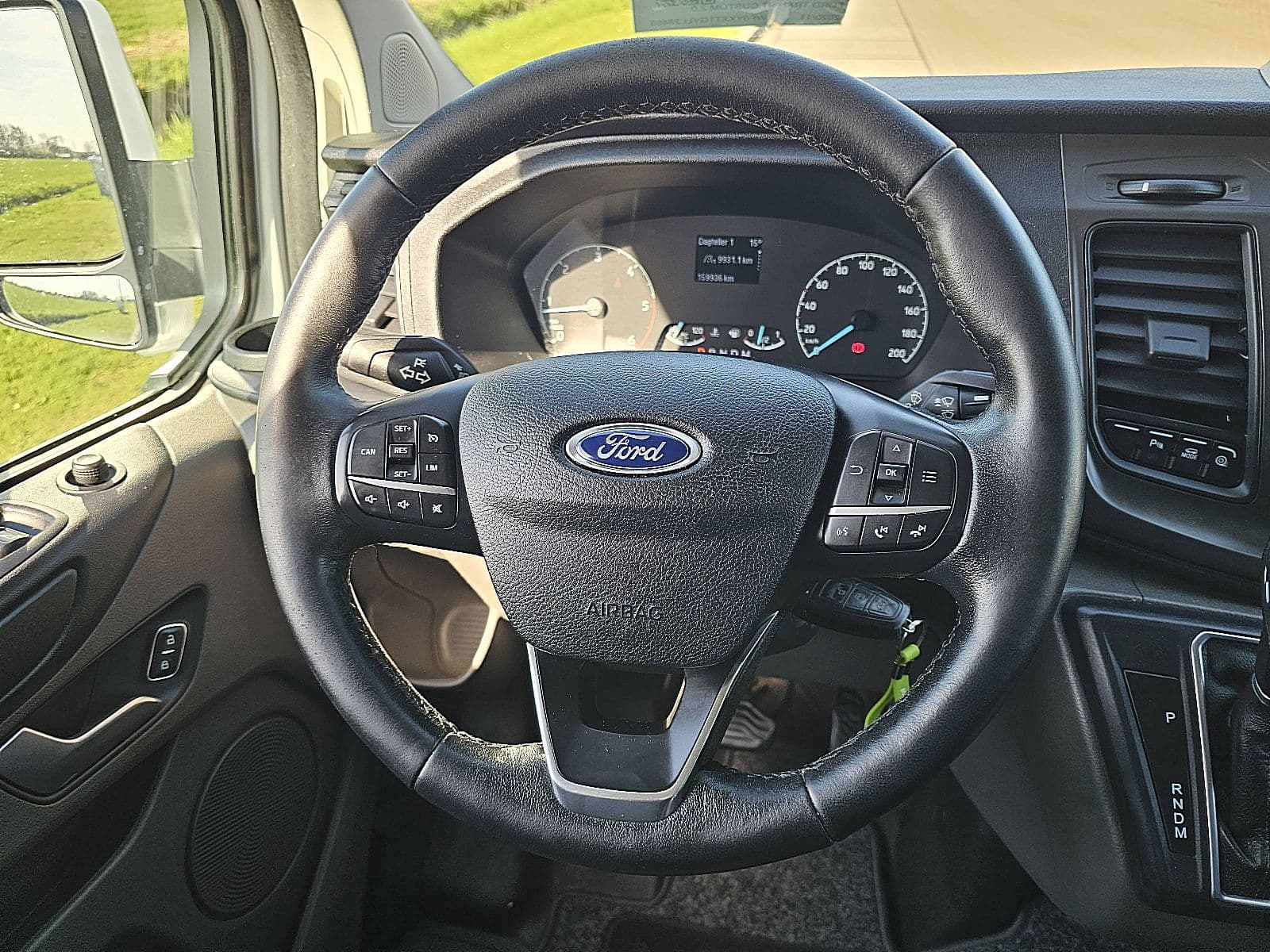 Ford Transit thumbnail 10