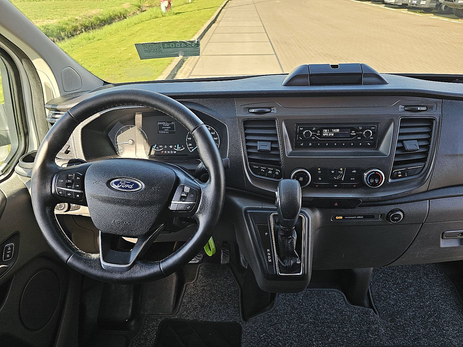 Ford Transit thumbnail 7