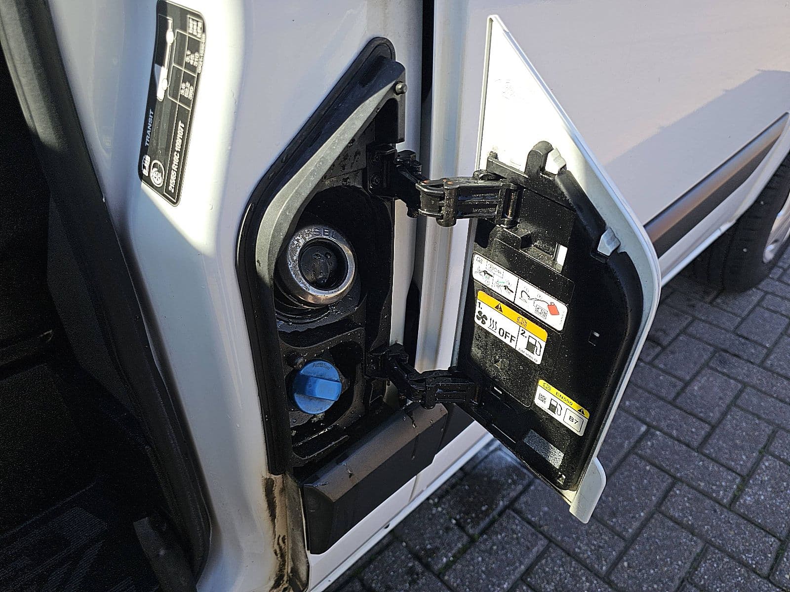 Ford Transit thumbnail 17