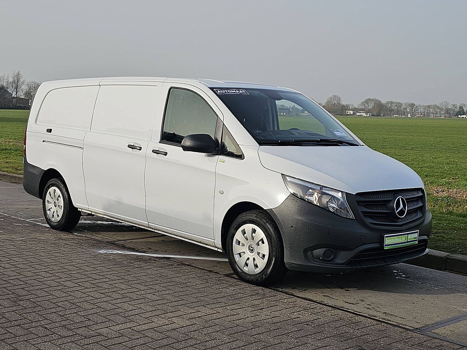 Mercedes-Benz Vito thumbnail 4