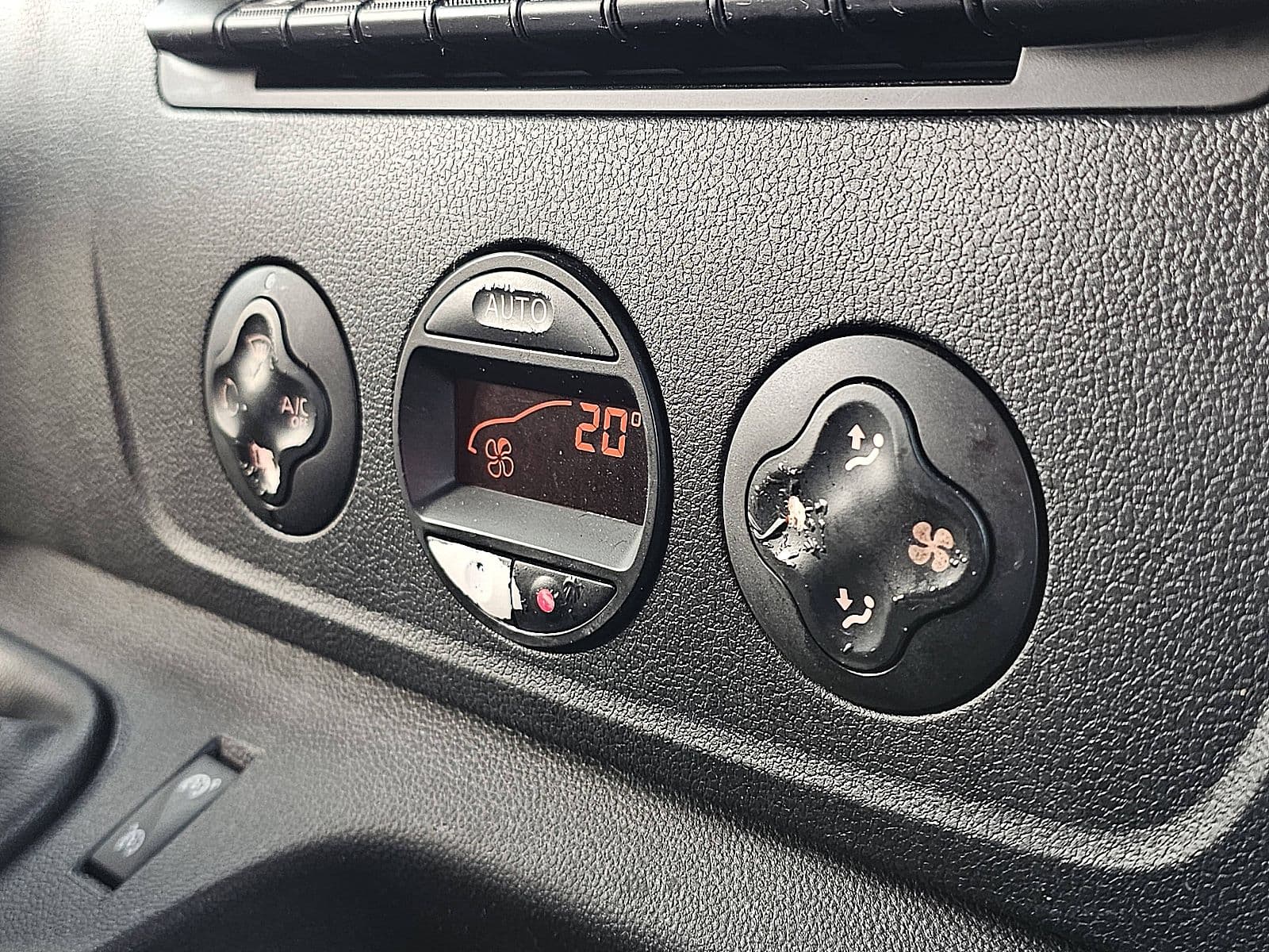 Opel Movano thumbnail 9