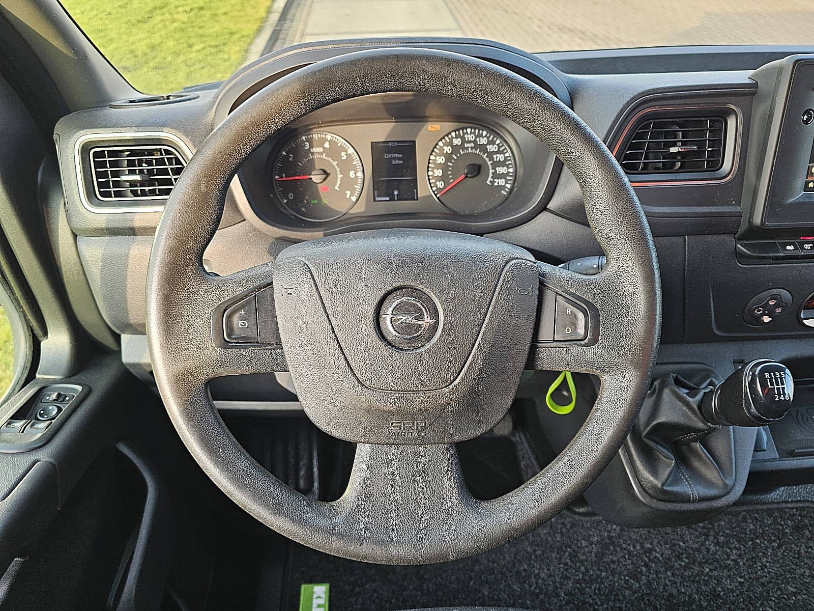 Opel Movano thumbnail 11