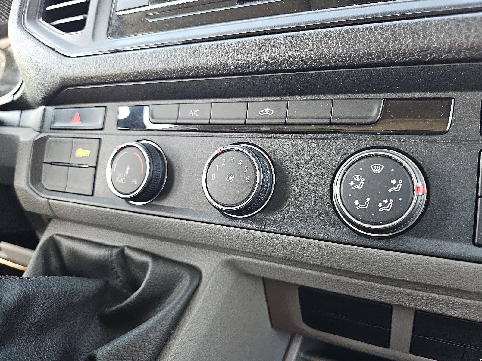 Volkswagen Crafter thumbnail 9