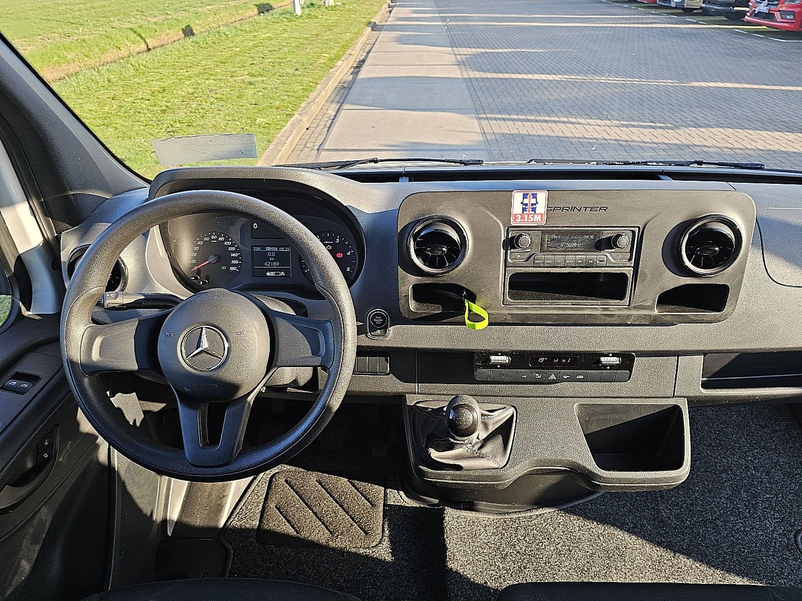 Mercedes-Benz Sprinter thumbnail 7