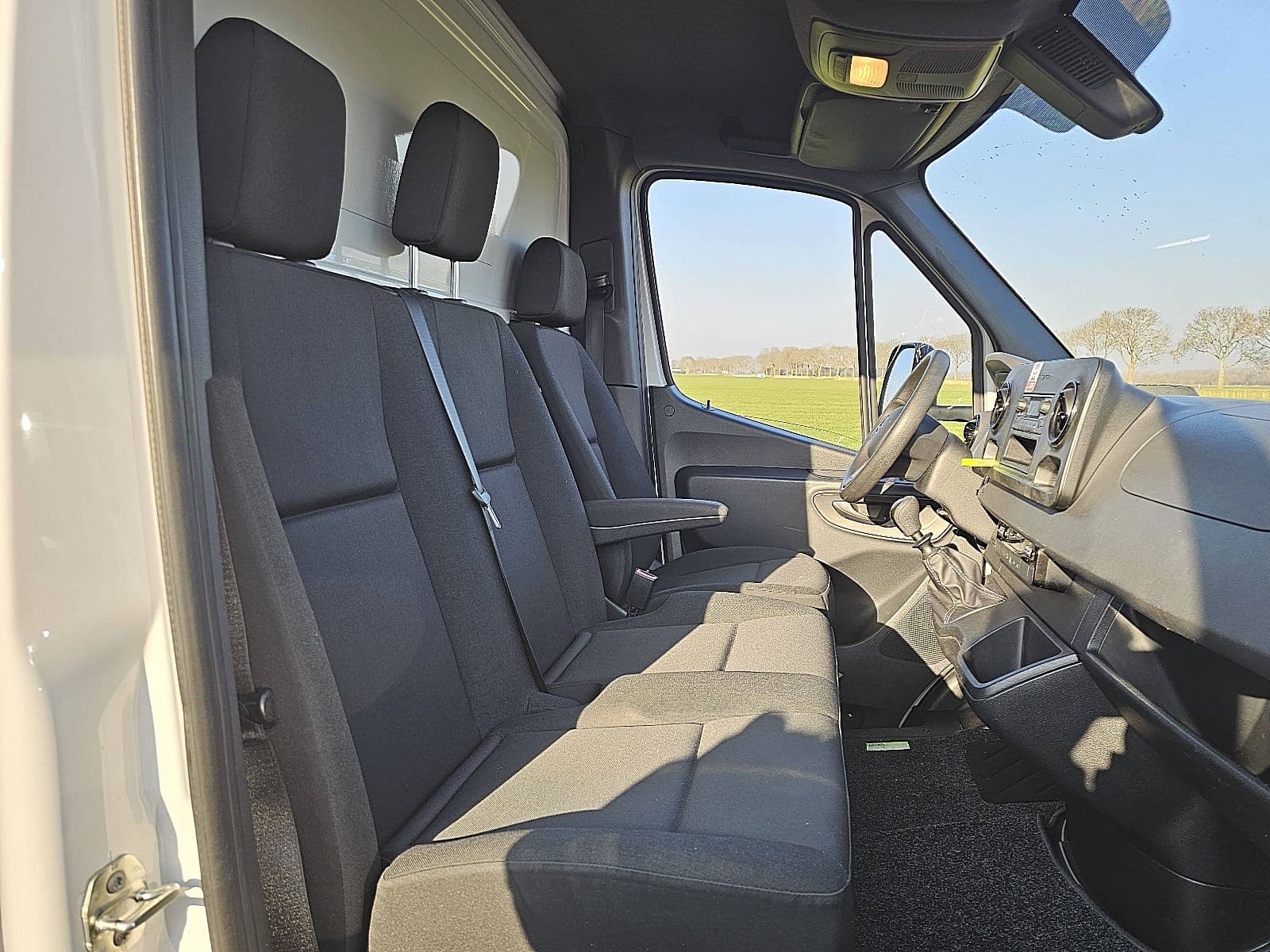 Mercedes-Benz Sprinter thumbnail 6