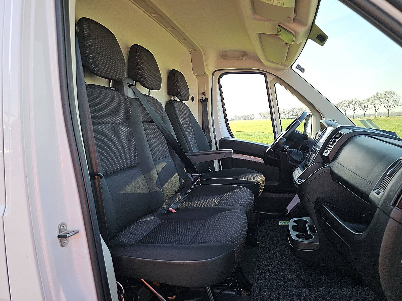 Opel Movano thumbnail 6