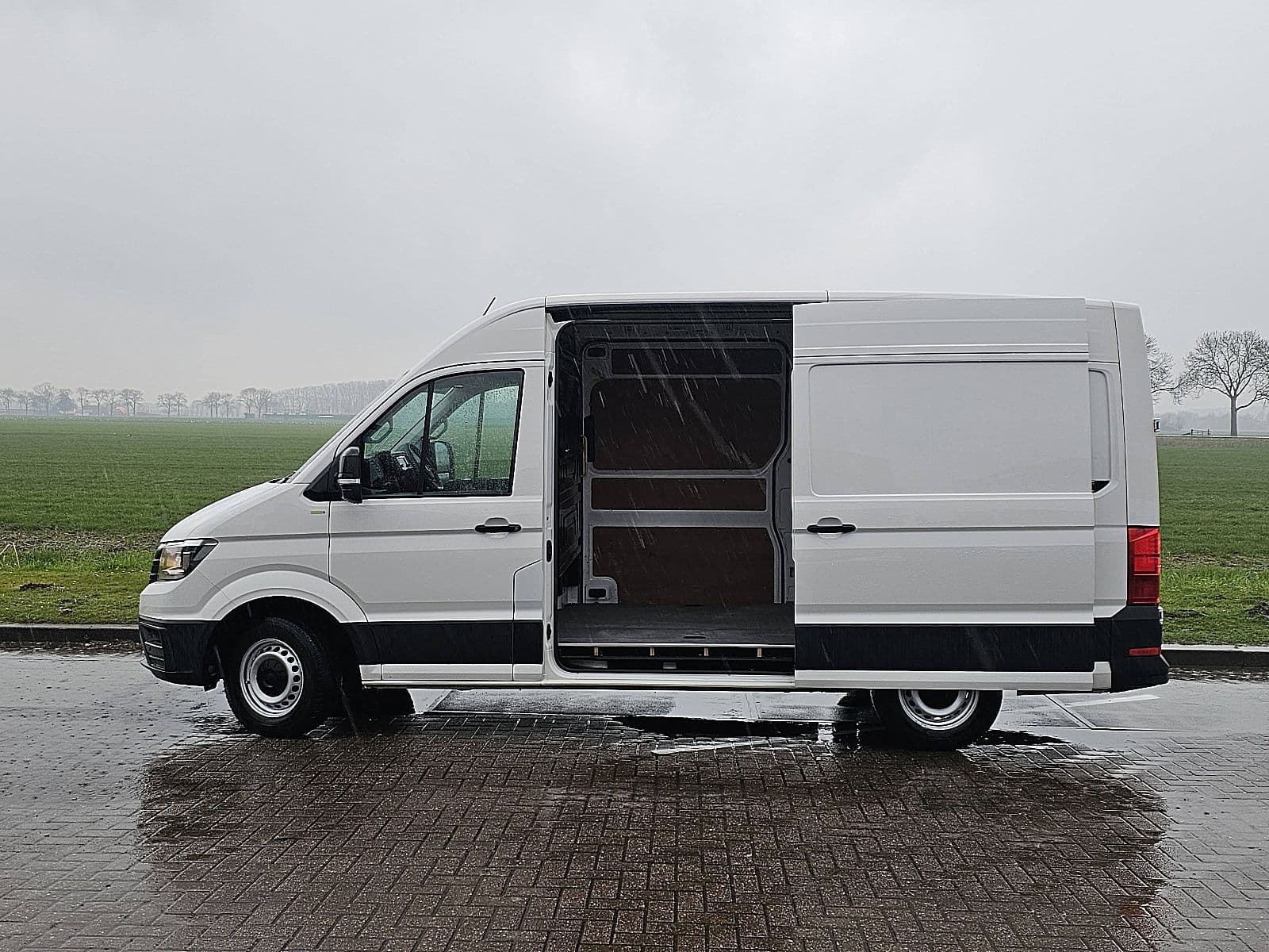 Volkswagen Crafter thumbnail 15