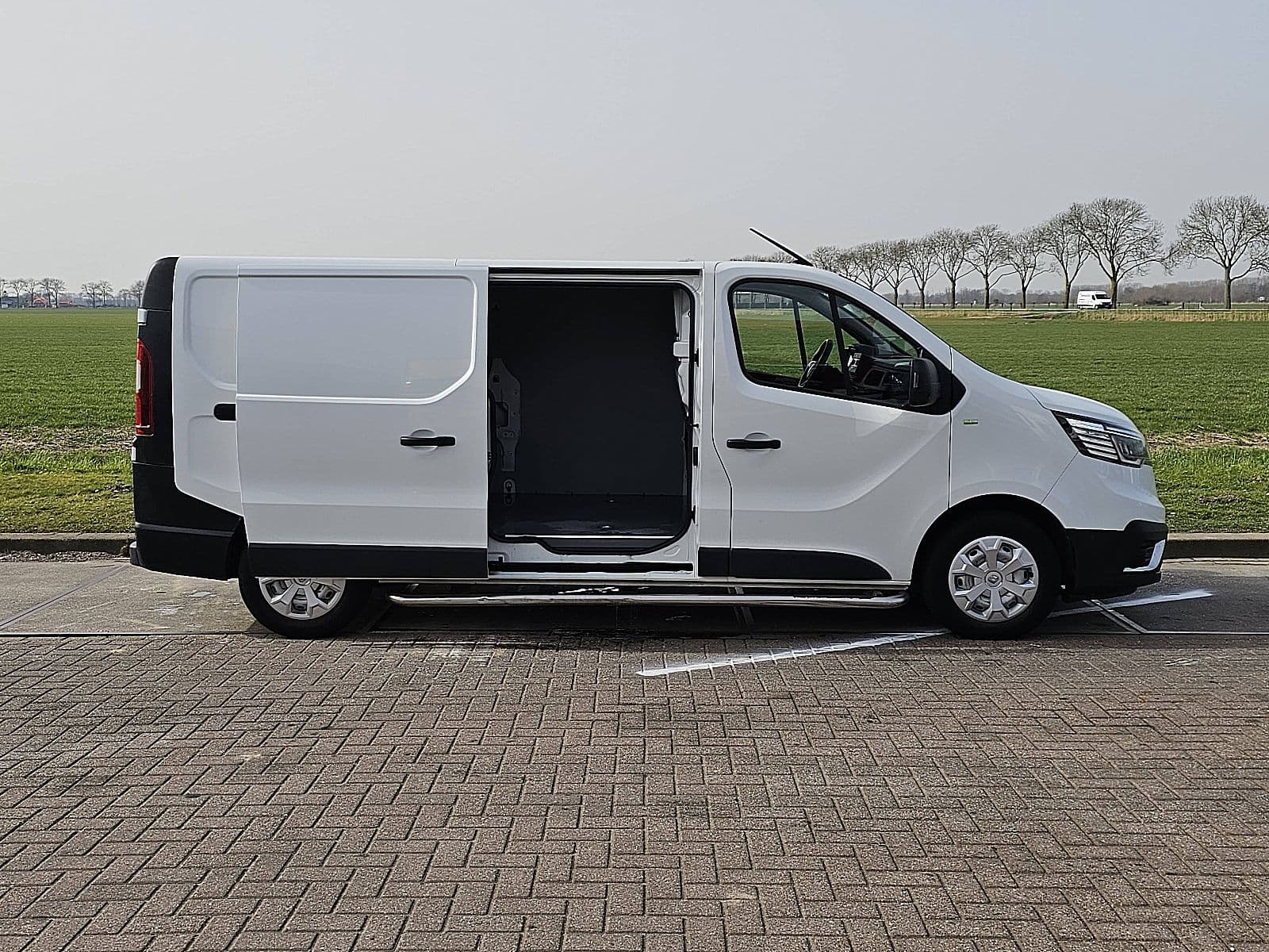 Renault Trafic thumbnail 12