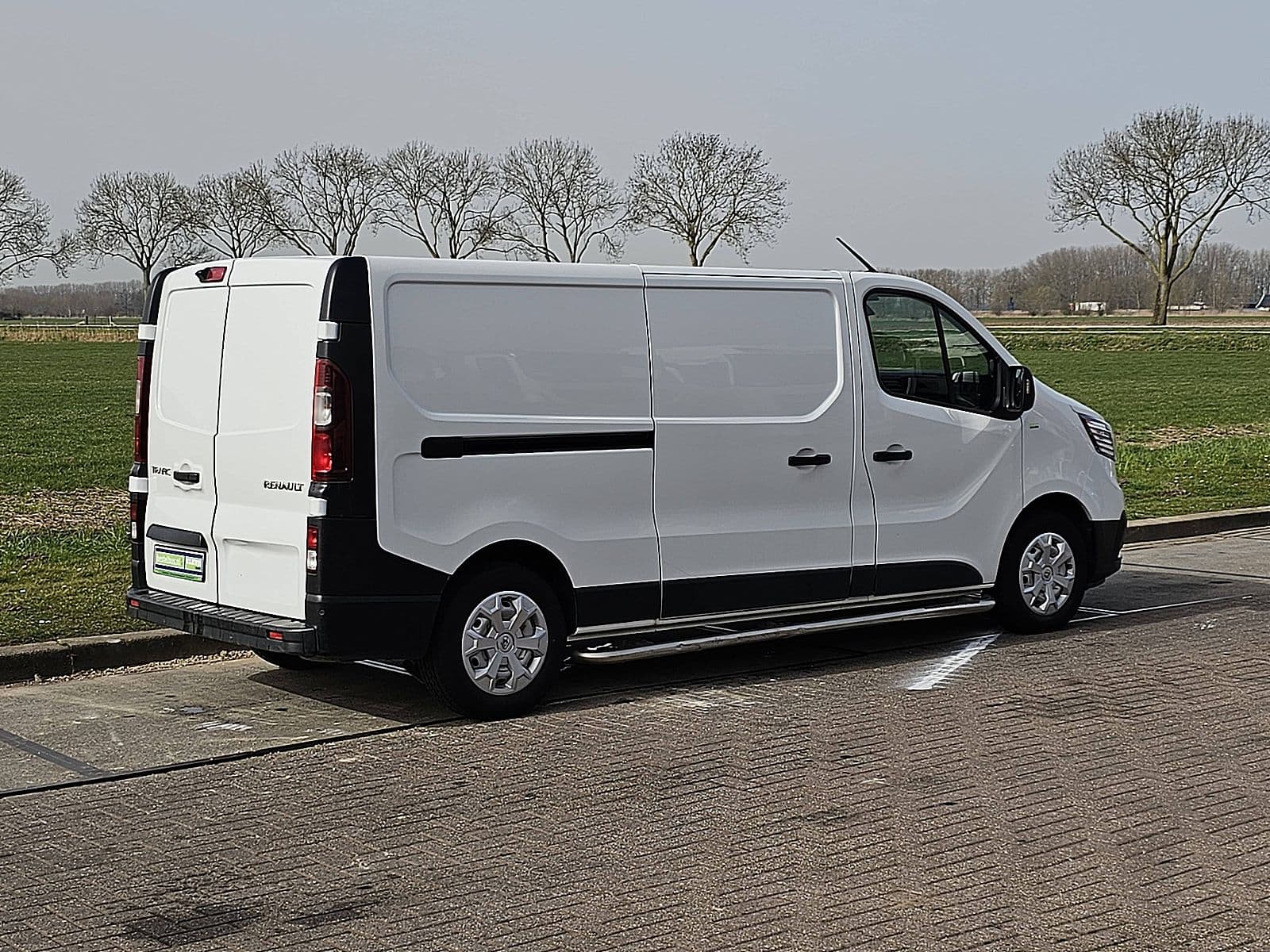 Renault Trafic thumbnail 3
