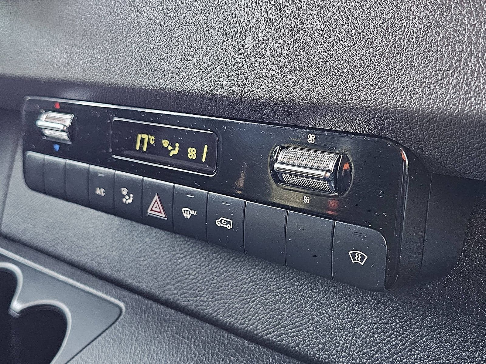 Mercedes-Benz Sprinter thumbnail 9