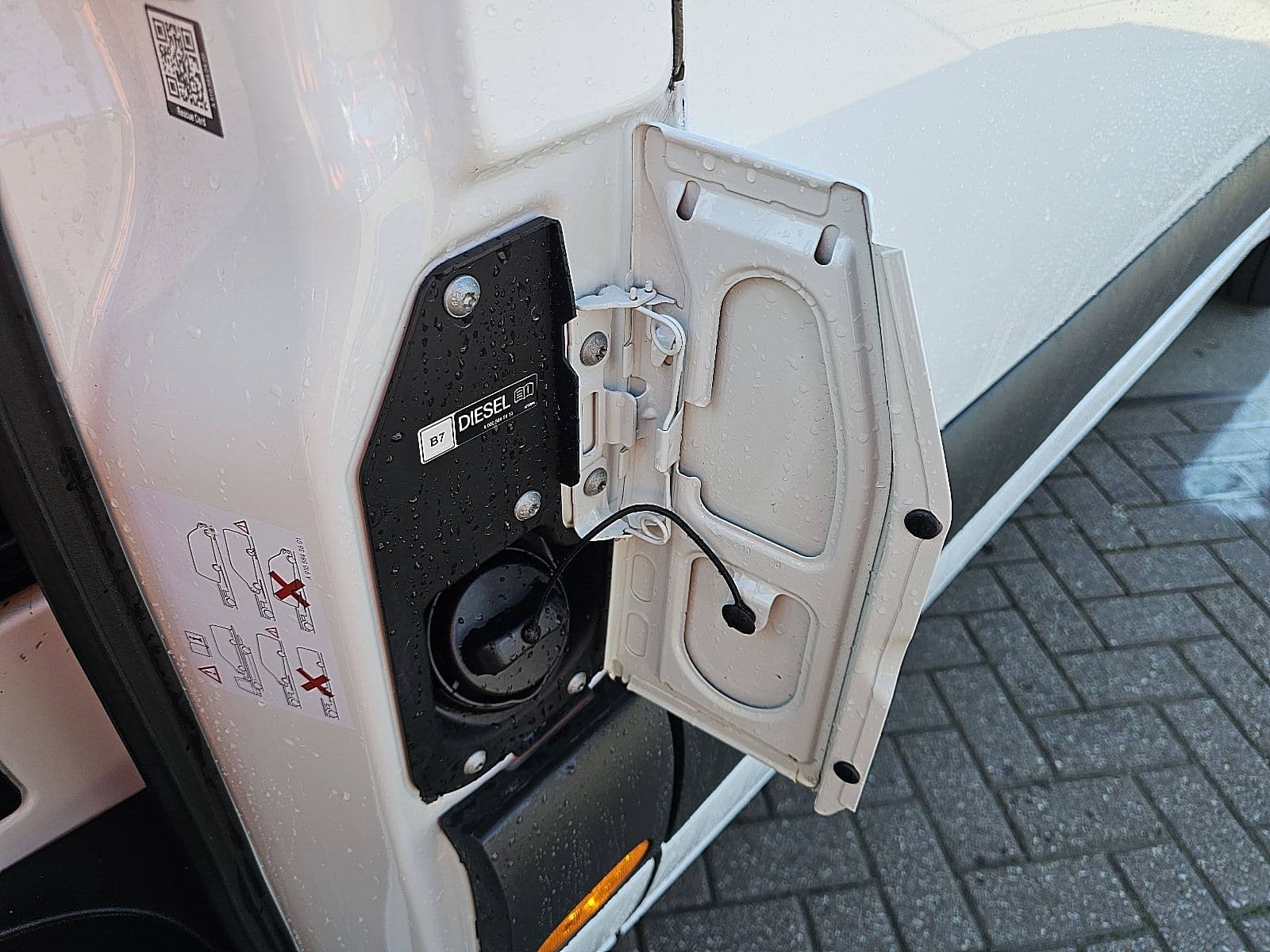 Mercedes-Benz Sprinter thumbnail 22