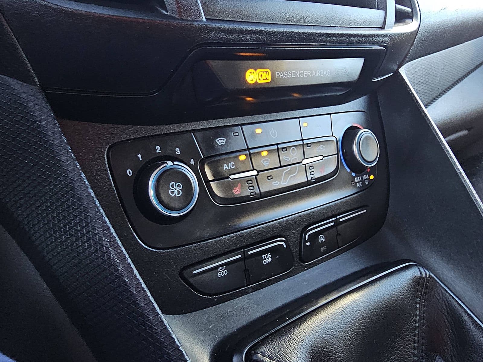 Ford Transit thumbnail 9