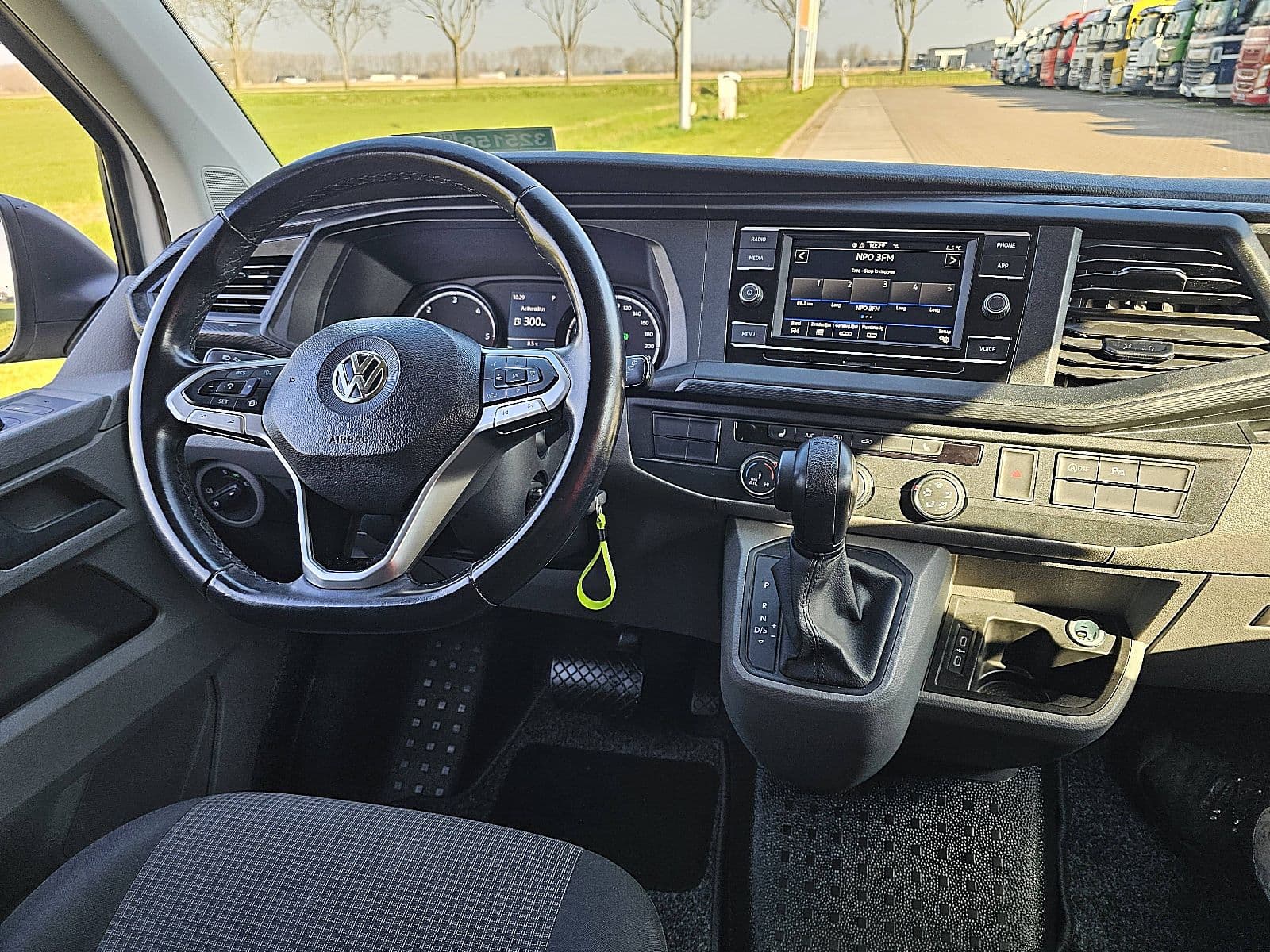 Volkswagen Transporter thumbnail 7