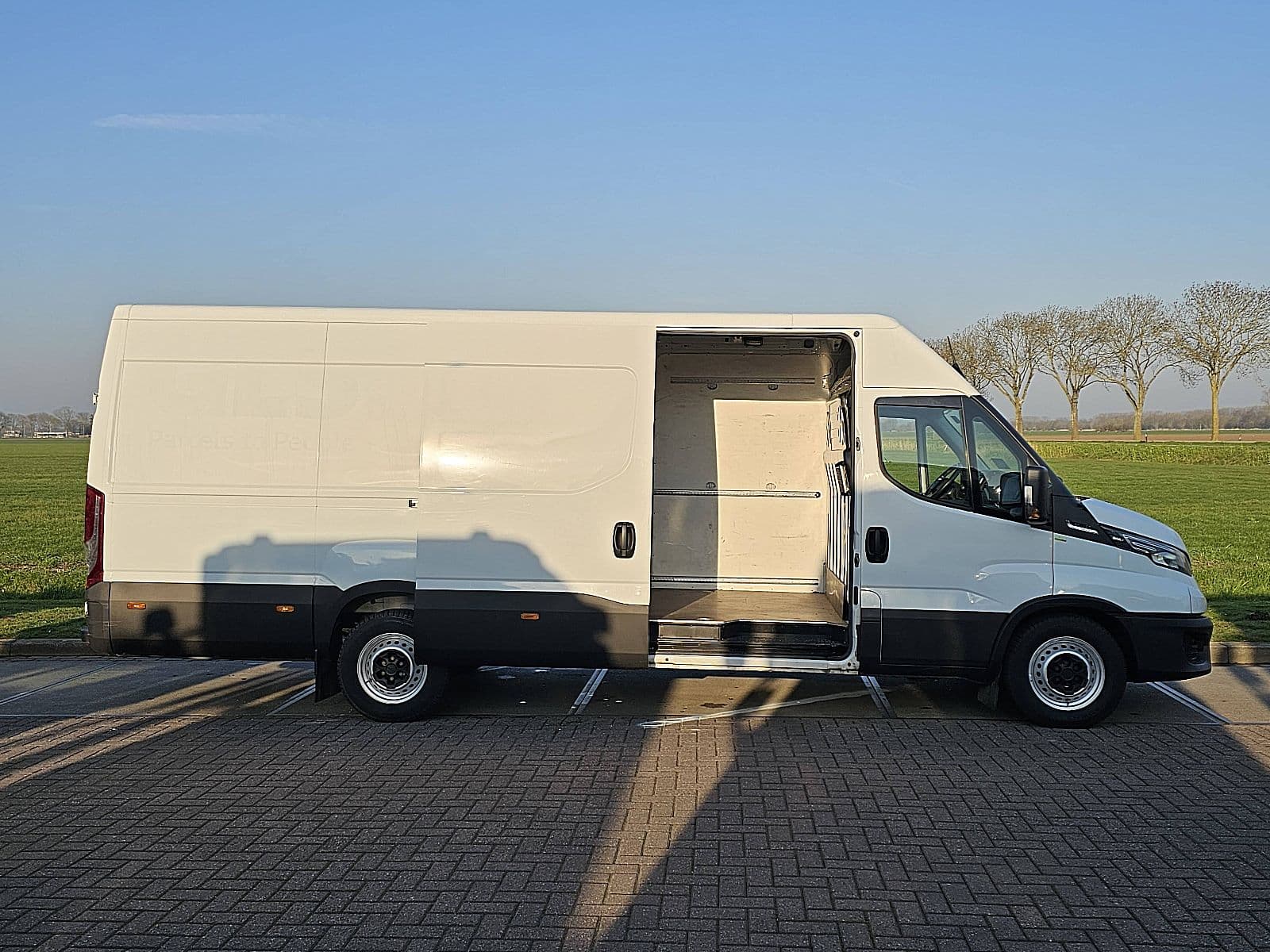 Iveco Daily thumbnail 13