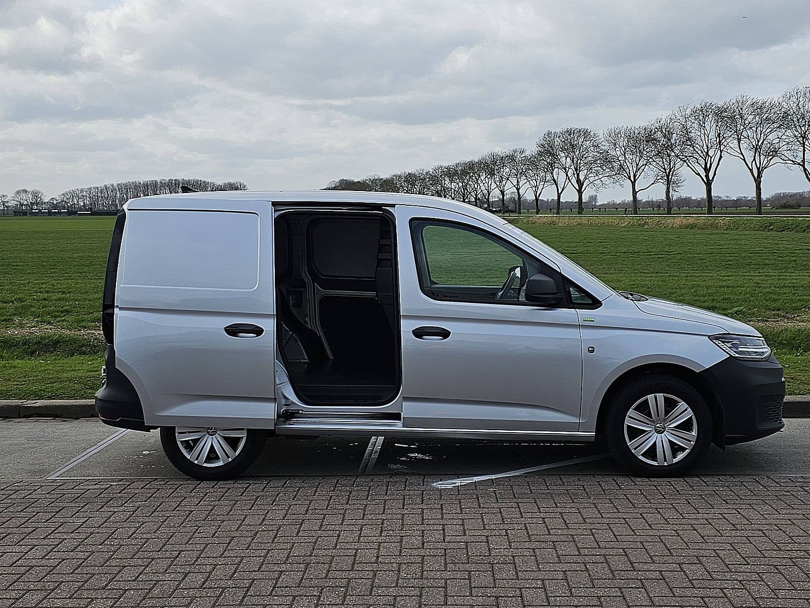 Volkswagen Caddy thumbnail 13