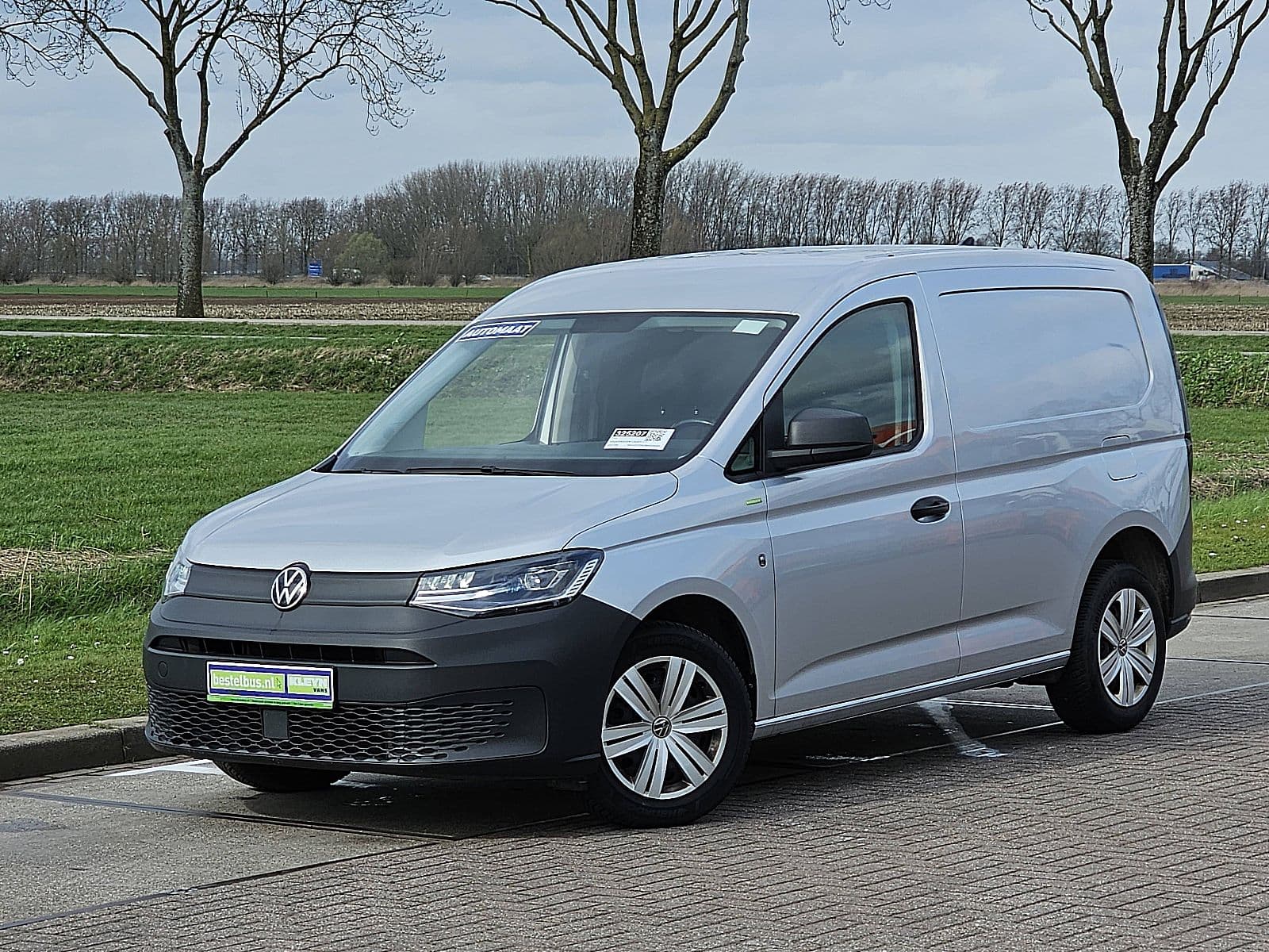 Volkswagen Caddy thumbnail 2