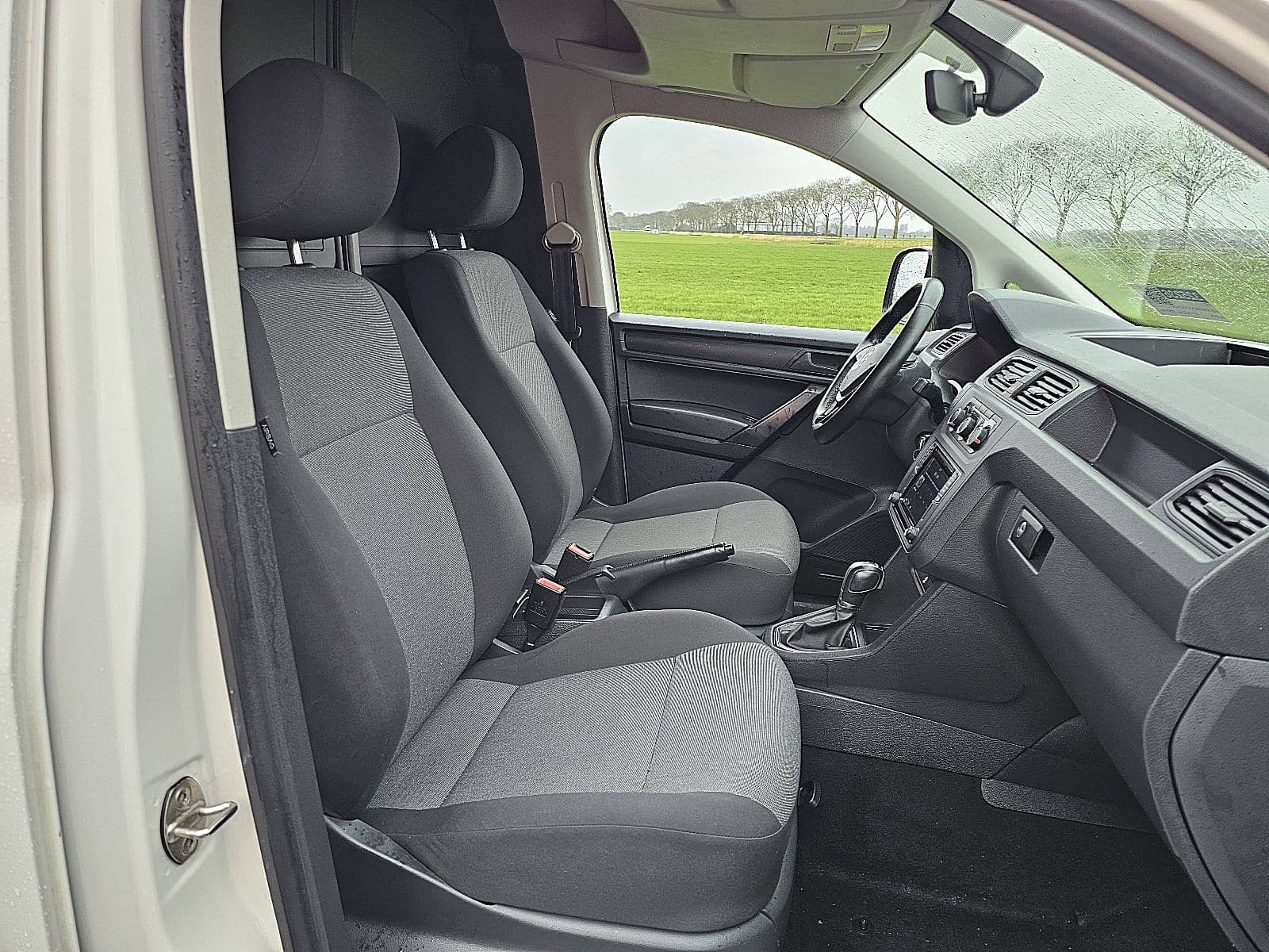 Volkswagen Caddy thumbnail 6