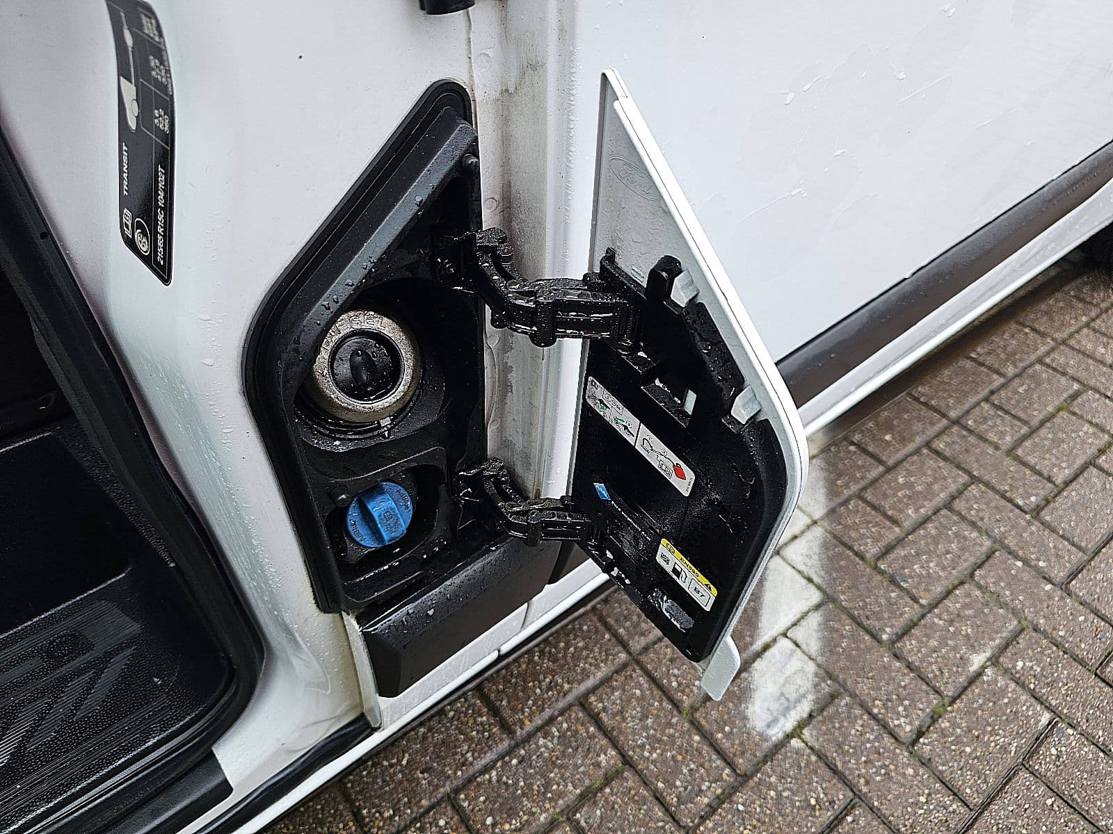 Ford Transit thumbnail 15