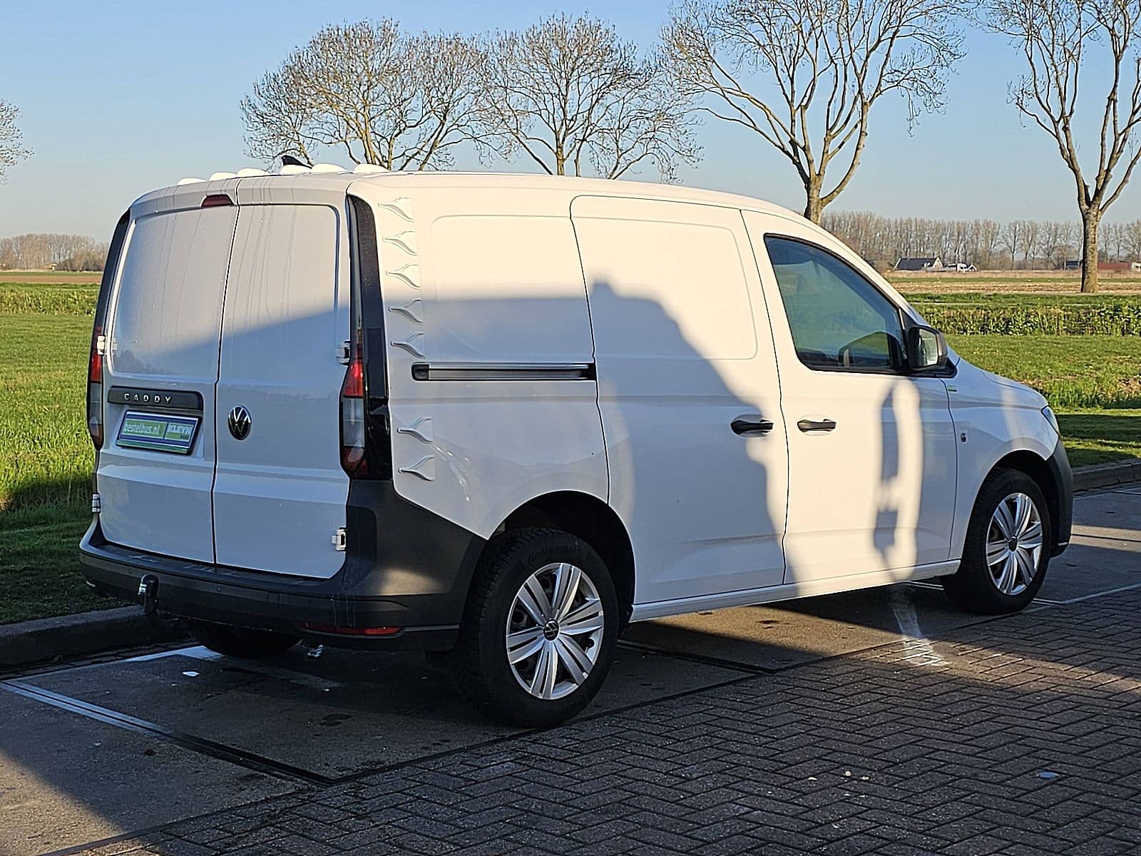 Volkswagen Caddy thumbnail 3