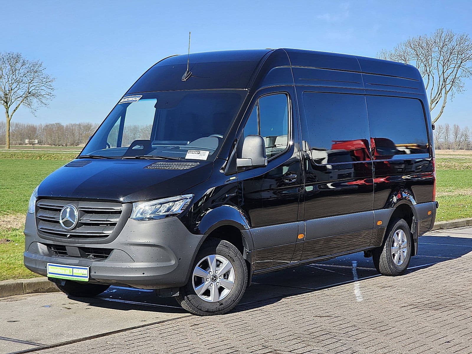 Mercedes-Benz Esprinter thumbnail 2