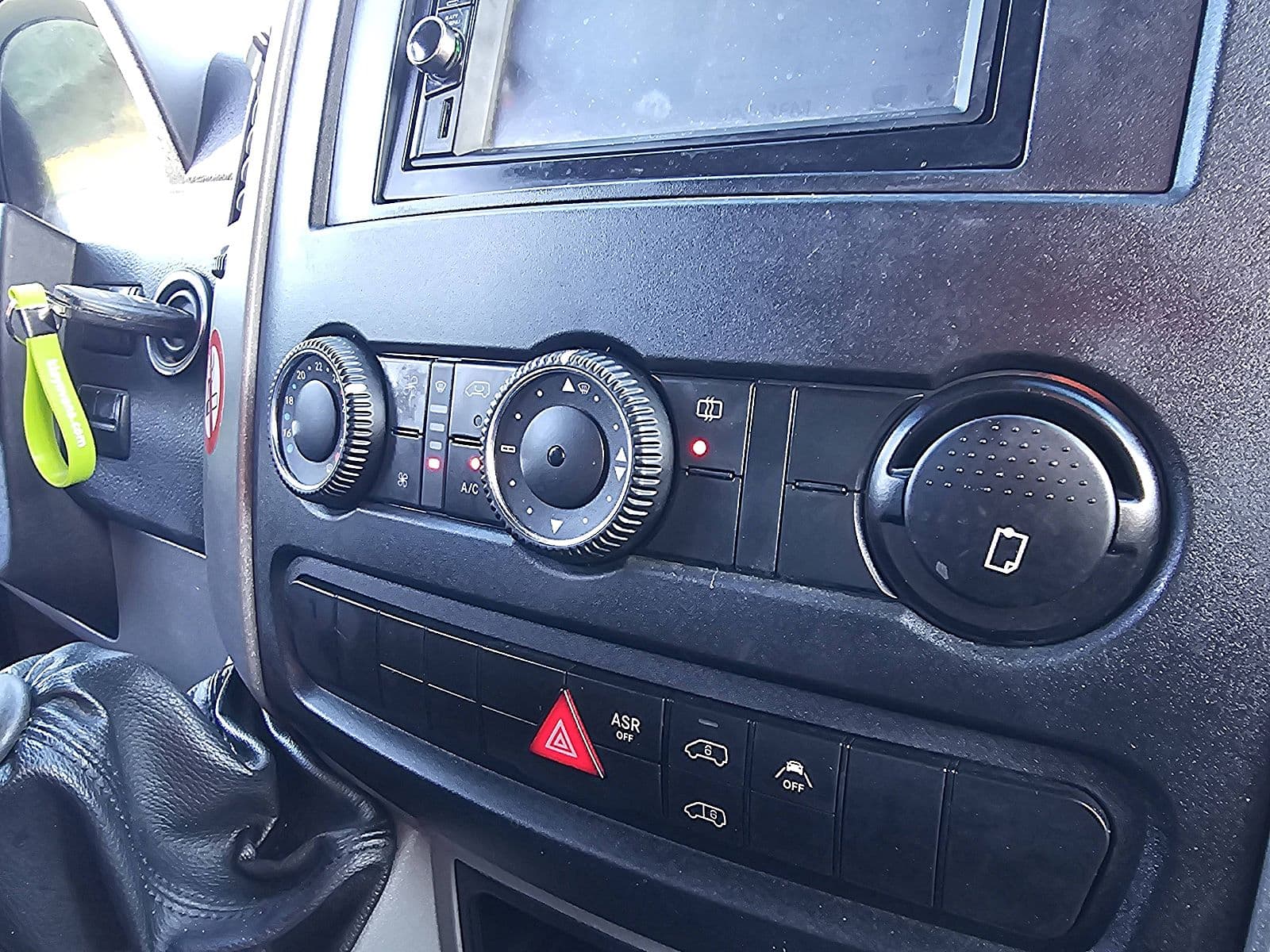 Mercedes-Benz Sprinter thumbnail 10