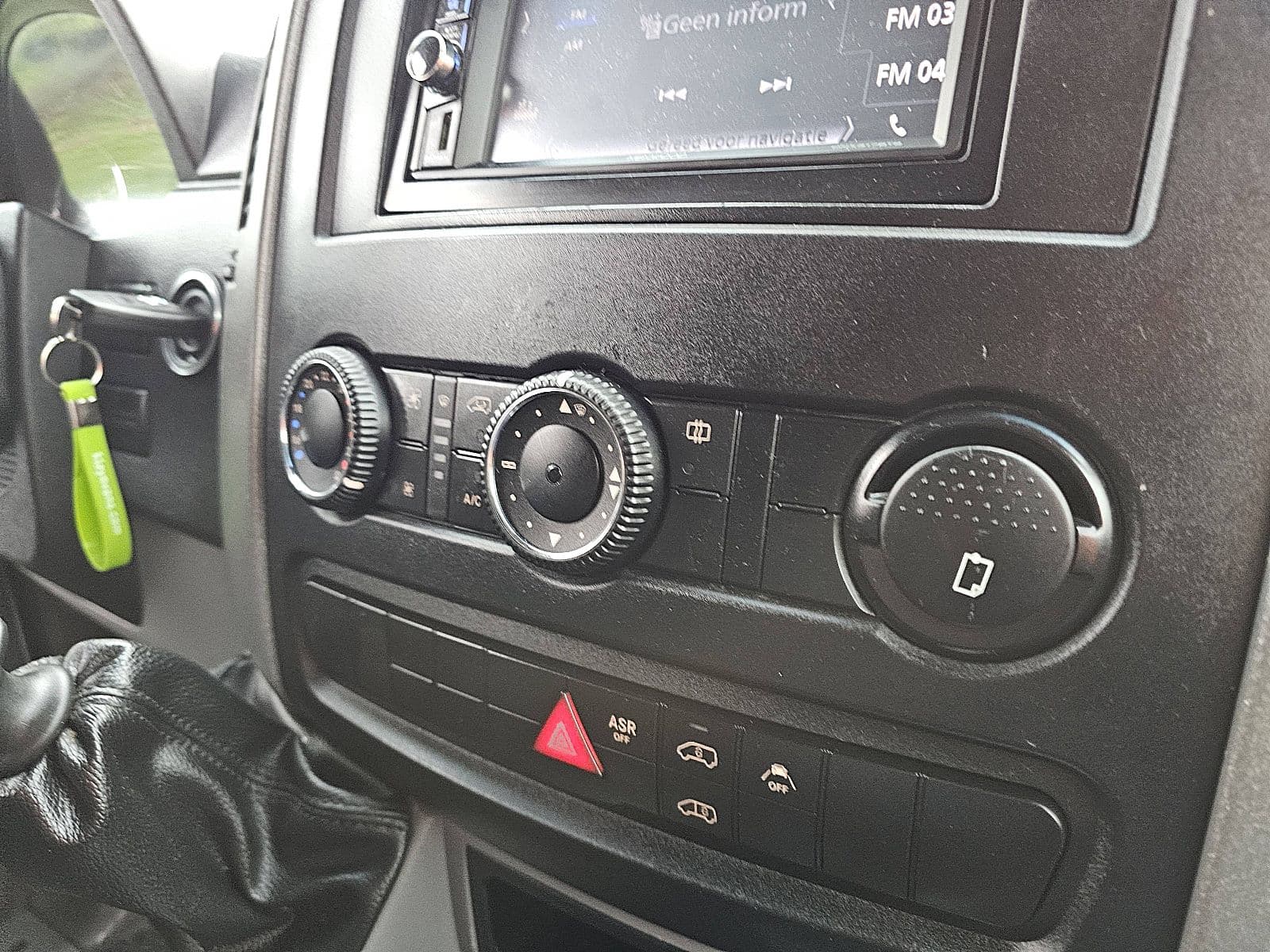 Mercedes-Benz Sprinter thumbnail 9