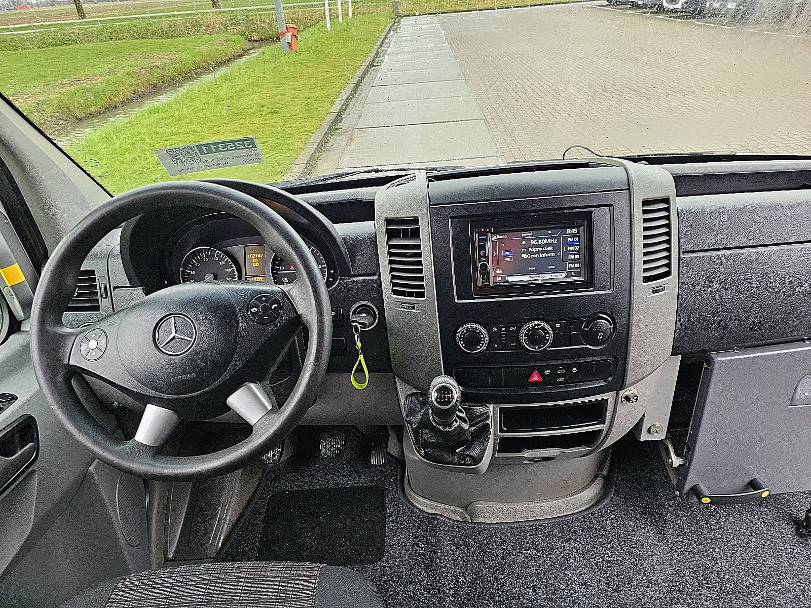 Mercedes-Benz Sprinter thumbnail 7