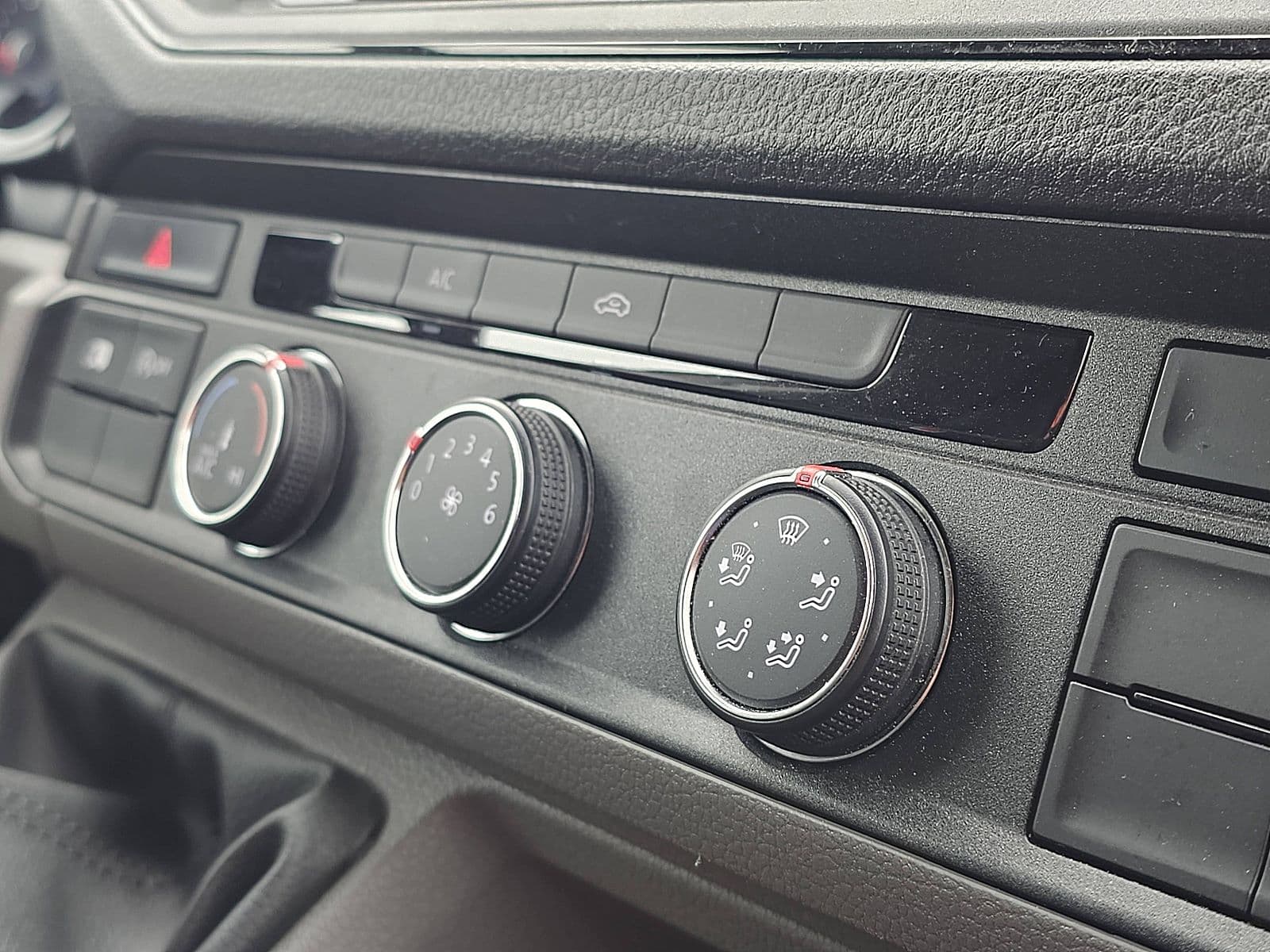 Volkswagen Crafter thumbnail 9