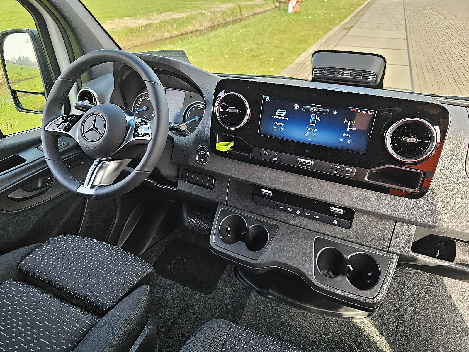 Mercedes-Benz Esprinter thumbnail 7