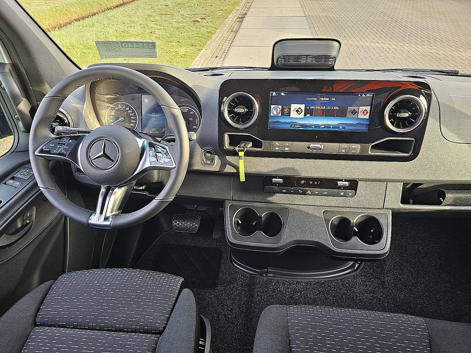 Mercedes-Benz Esprinter thumbnail 7