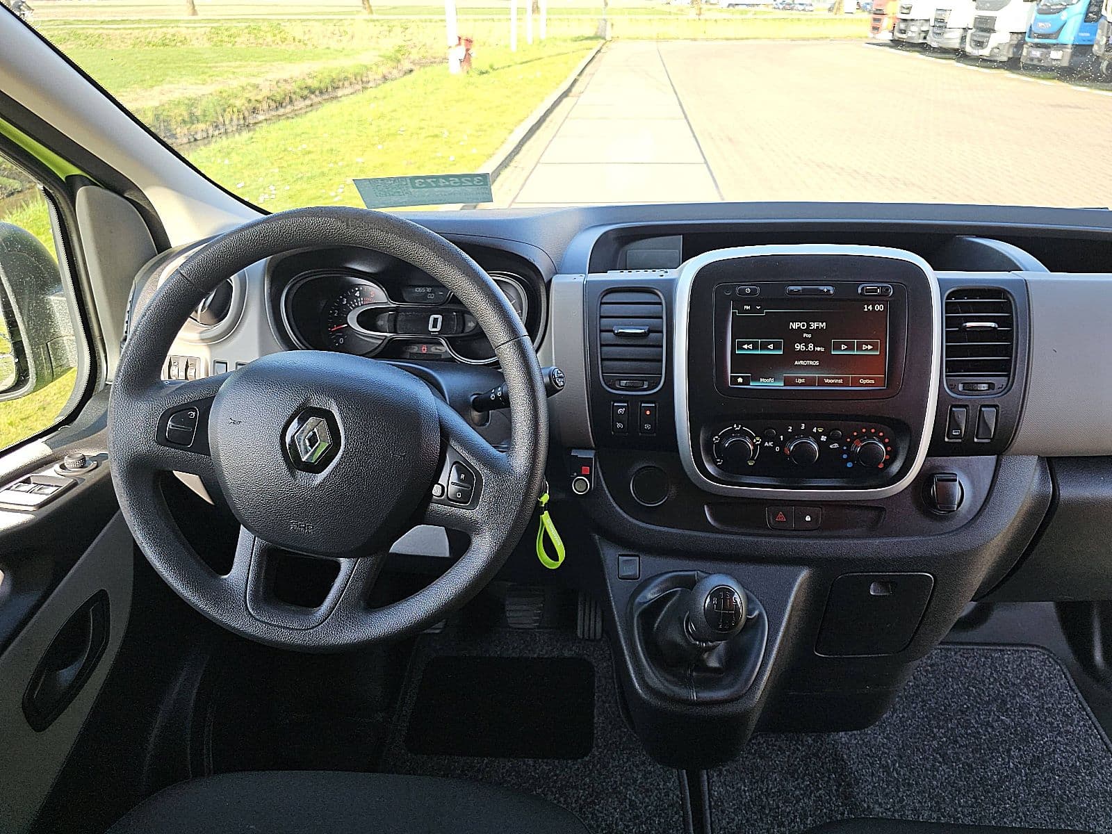 Renault Trafic thumbnail 7