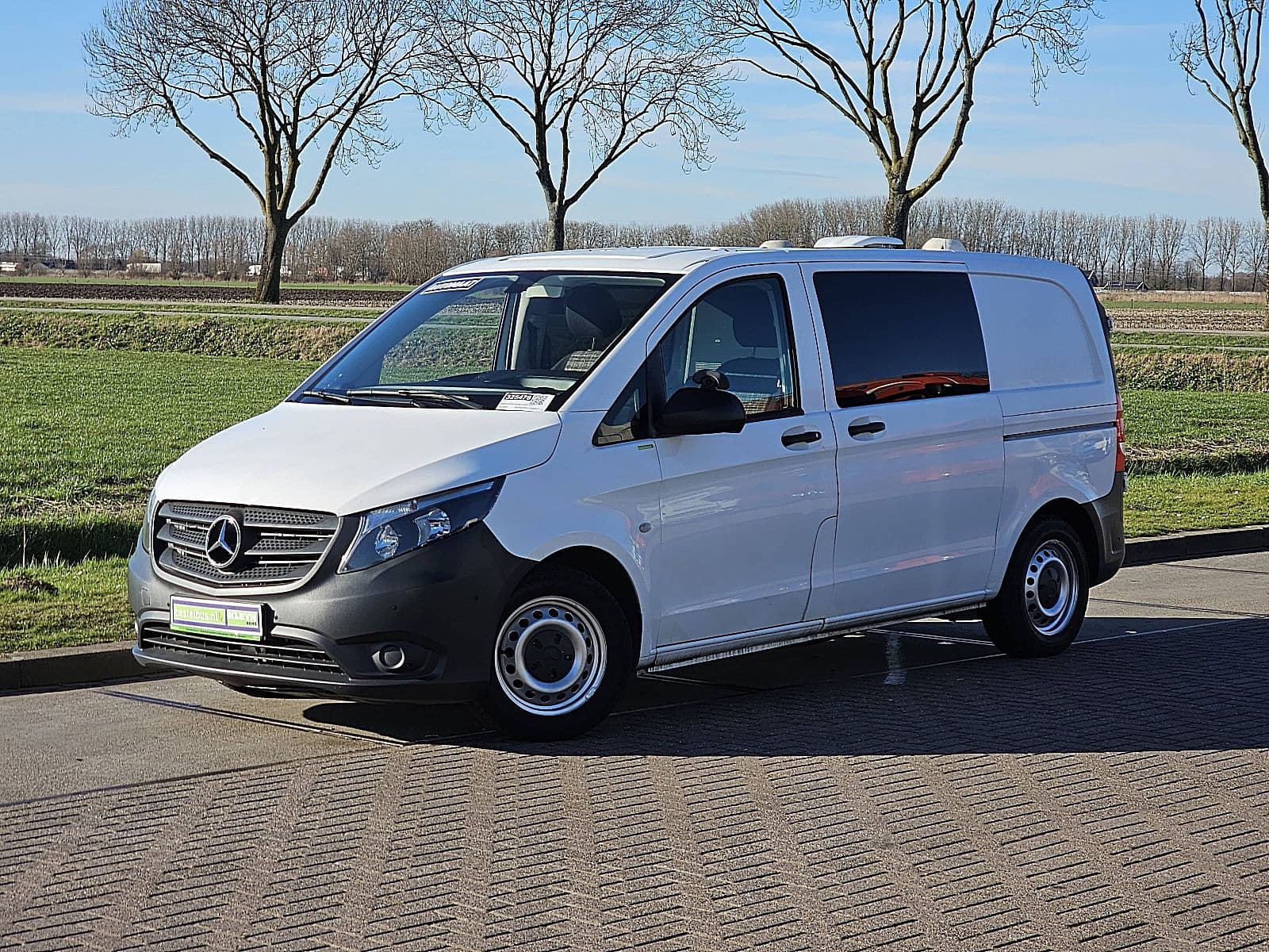 Mercedes-Benz Vito thumbnail 2