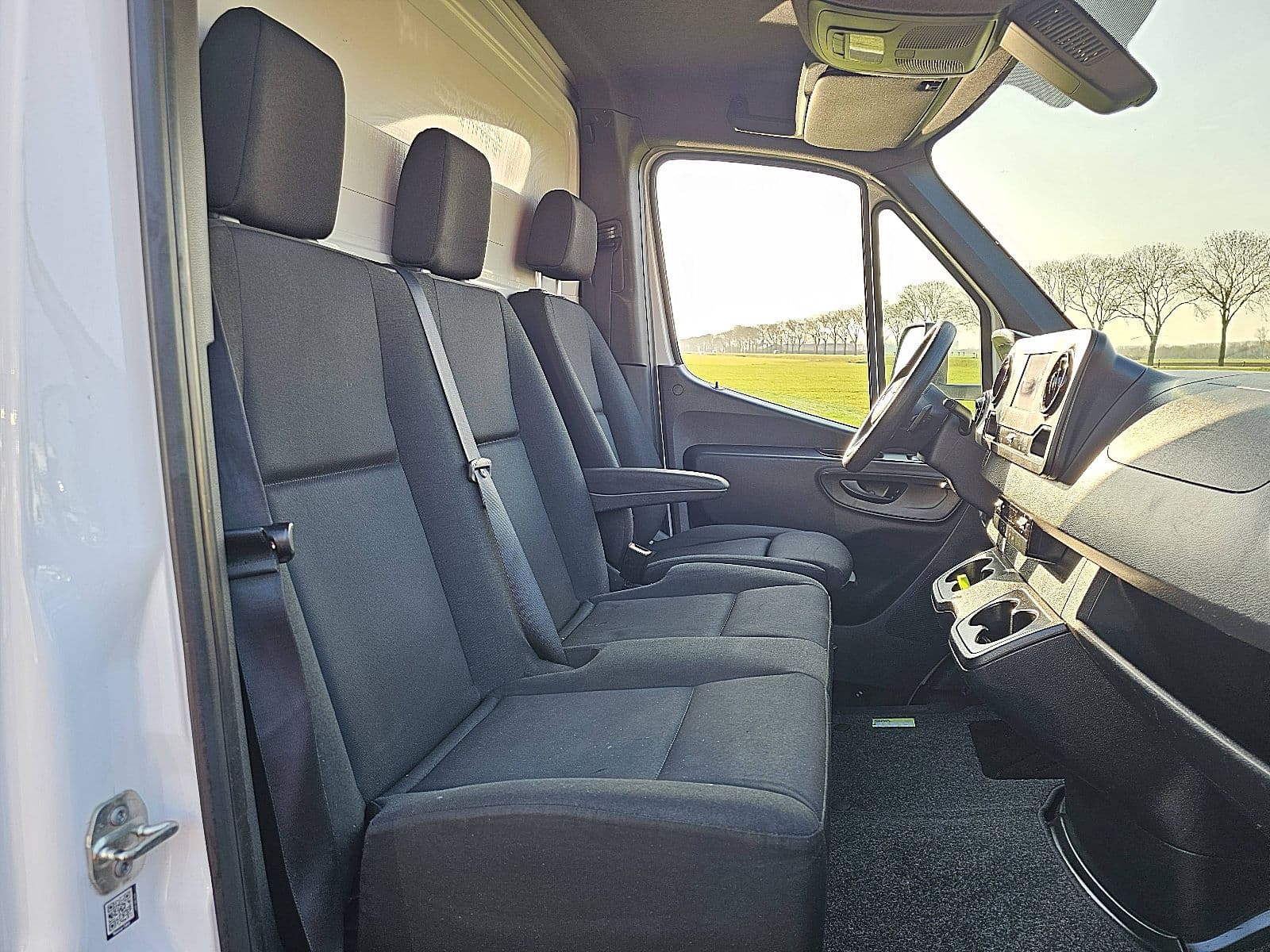 Mercedes-Benz Sprinter thumbnail 6