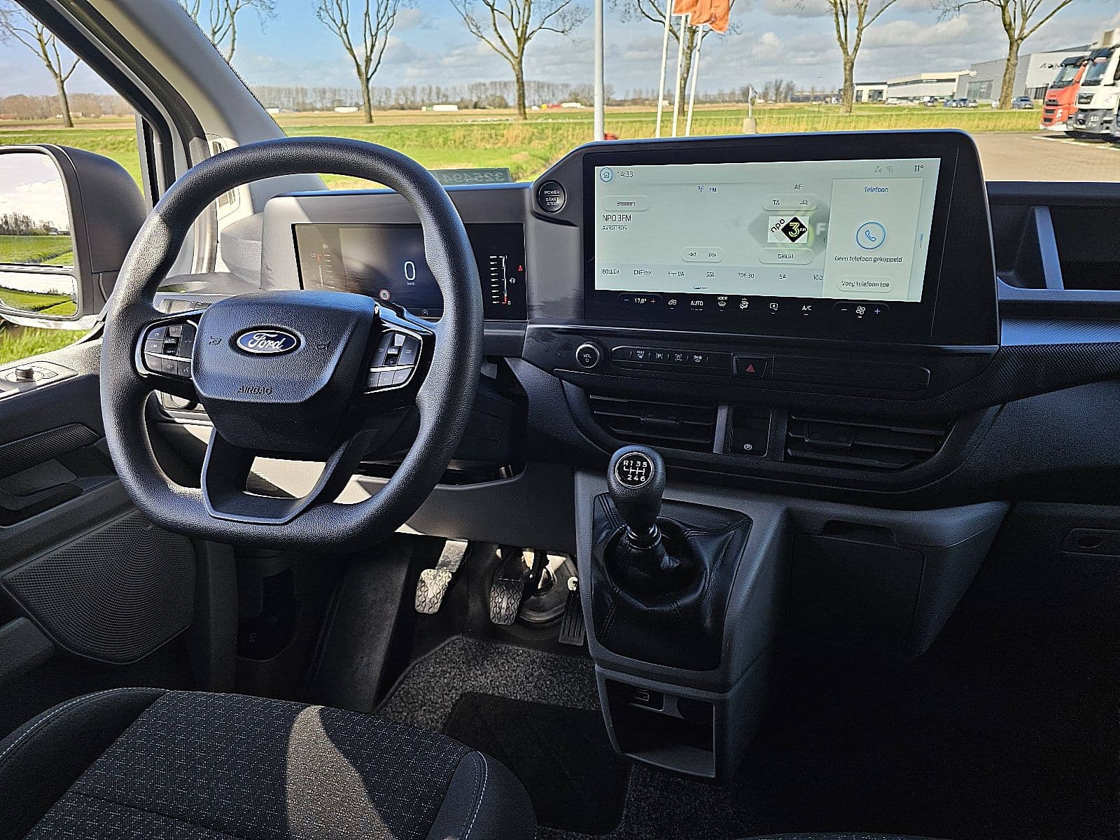 Ford Transit thumbnail 7