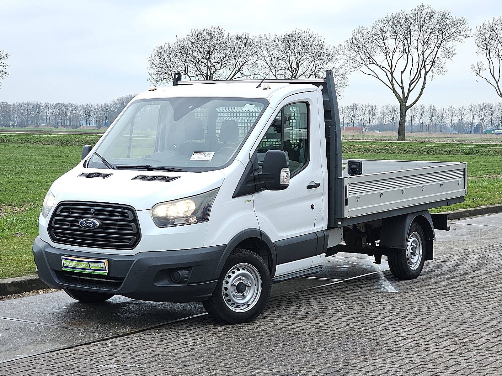 Ford Transit thumbnail 2