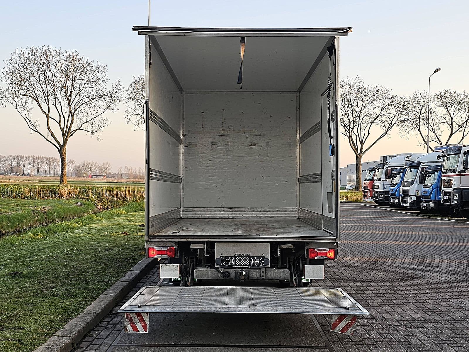 Iveco Daily thumbnail 12