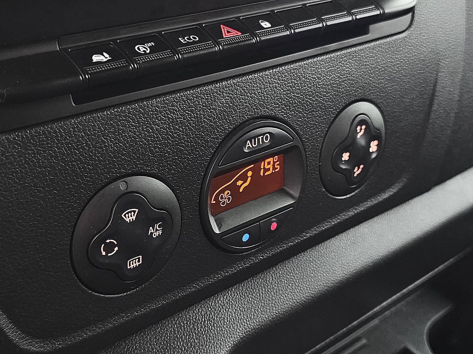 Renault Master thumbnail 9