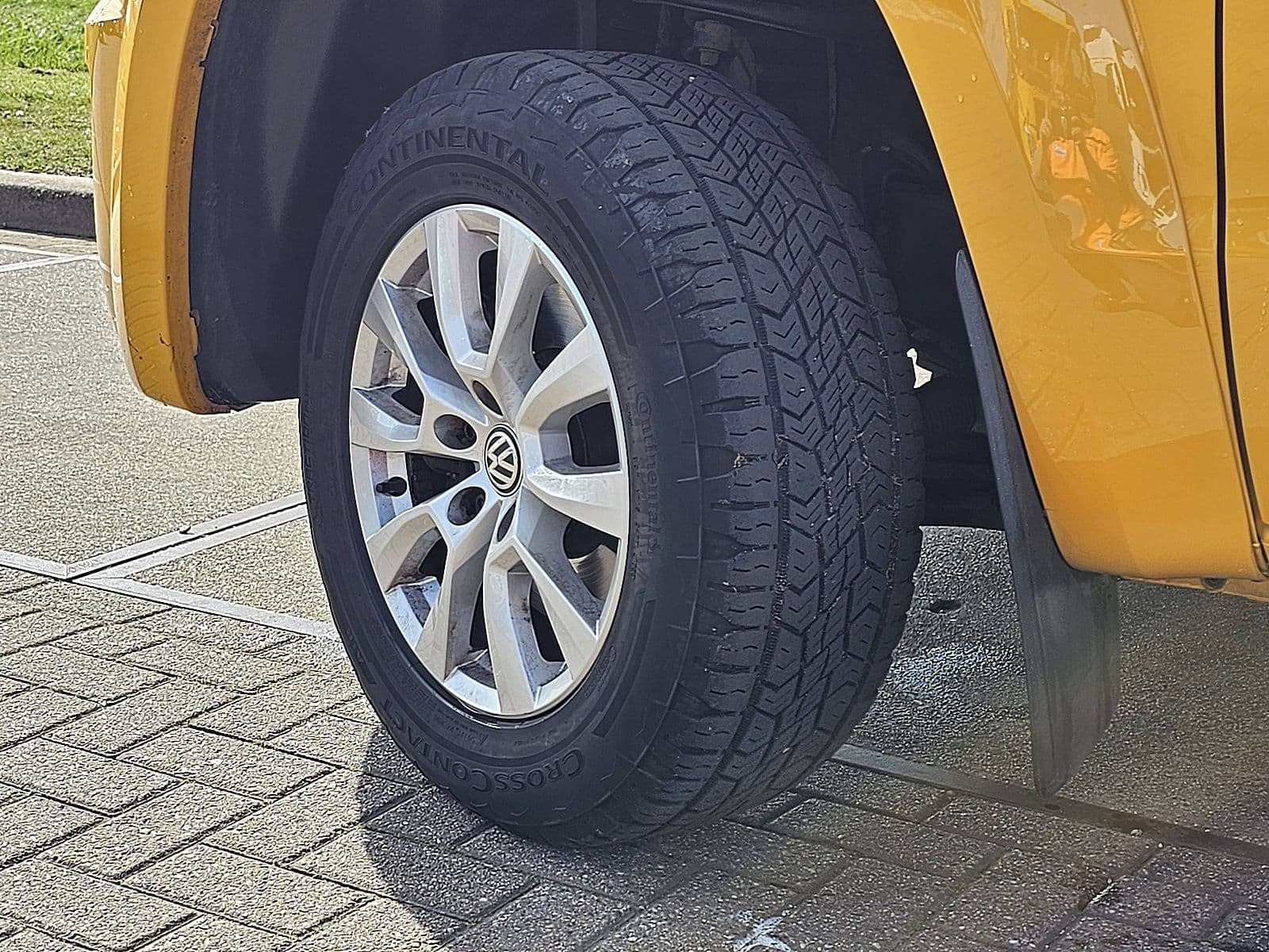 Volkswagen Amarok thumbnail 17