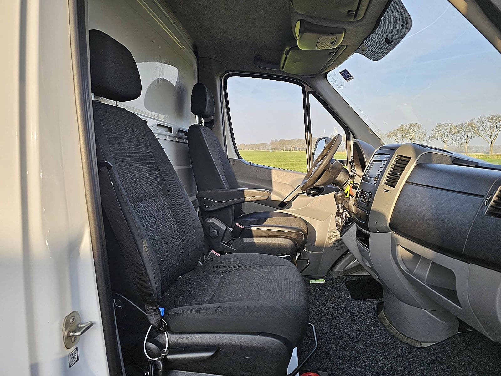 Mercedes-Benz Sprinter thumbnail 6