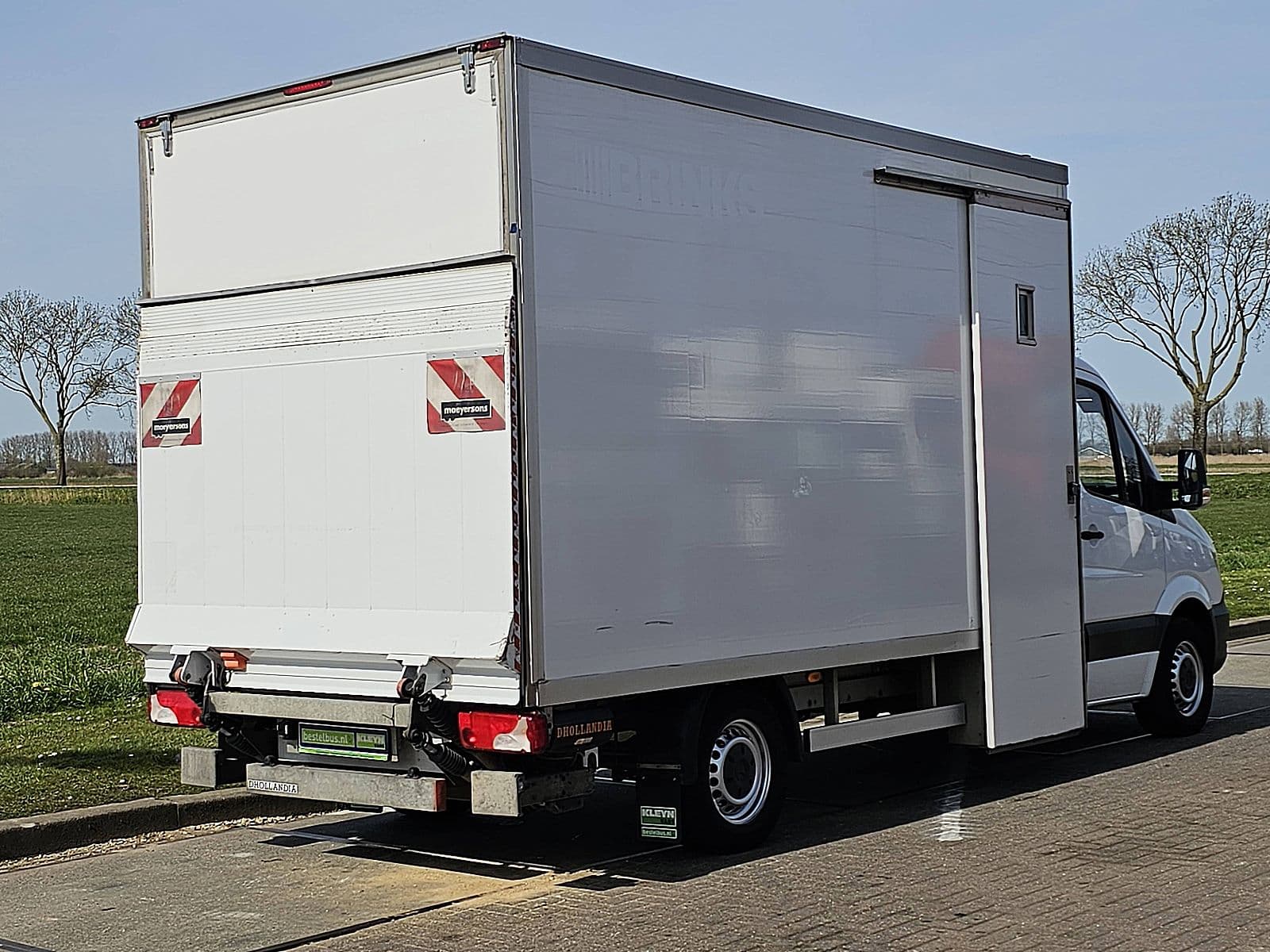 Mercedes-Benz Sprinter thumbnail 3