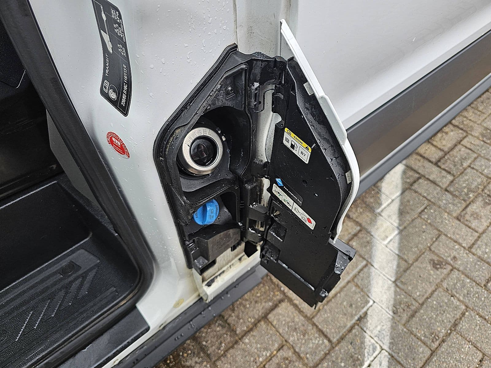 Ford Transit thumbnail 17