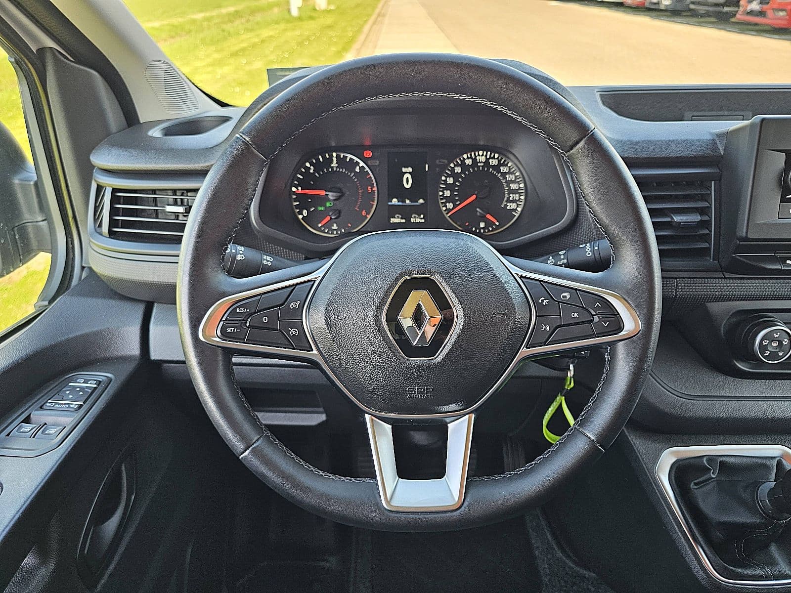 Renault Trafic thumbnail 10