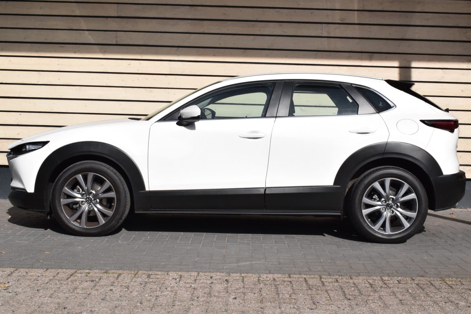 Mazda CX-30 2.0 e-SkyActiv-X 186 pk M Hybrid Centre-line thumbnail 4
